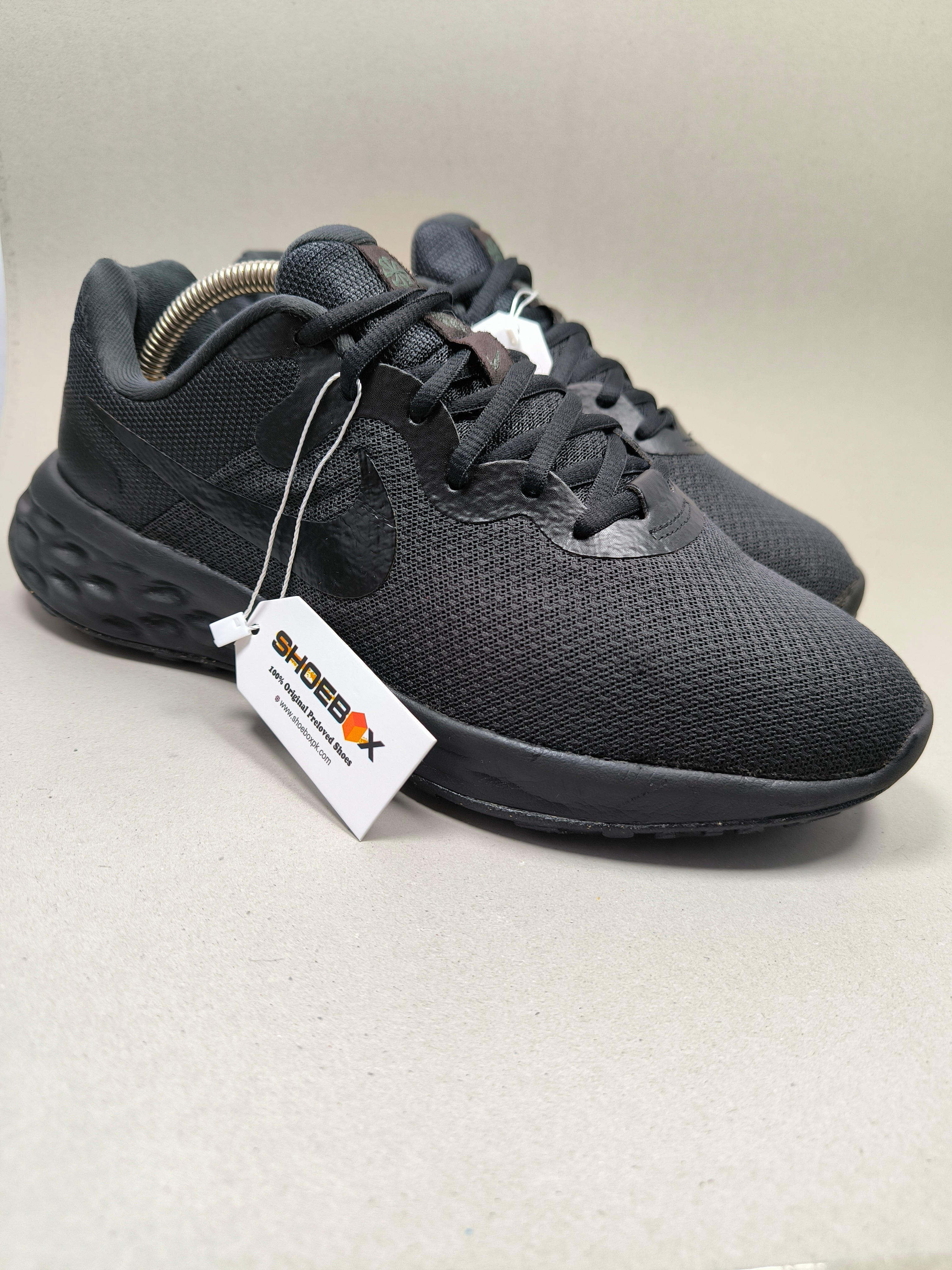 Nike Revolution 6 . Size : EUR  41 | Premium