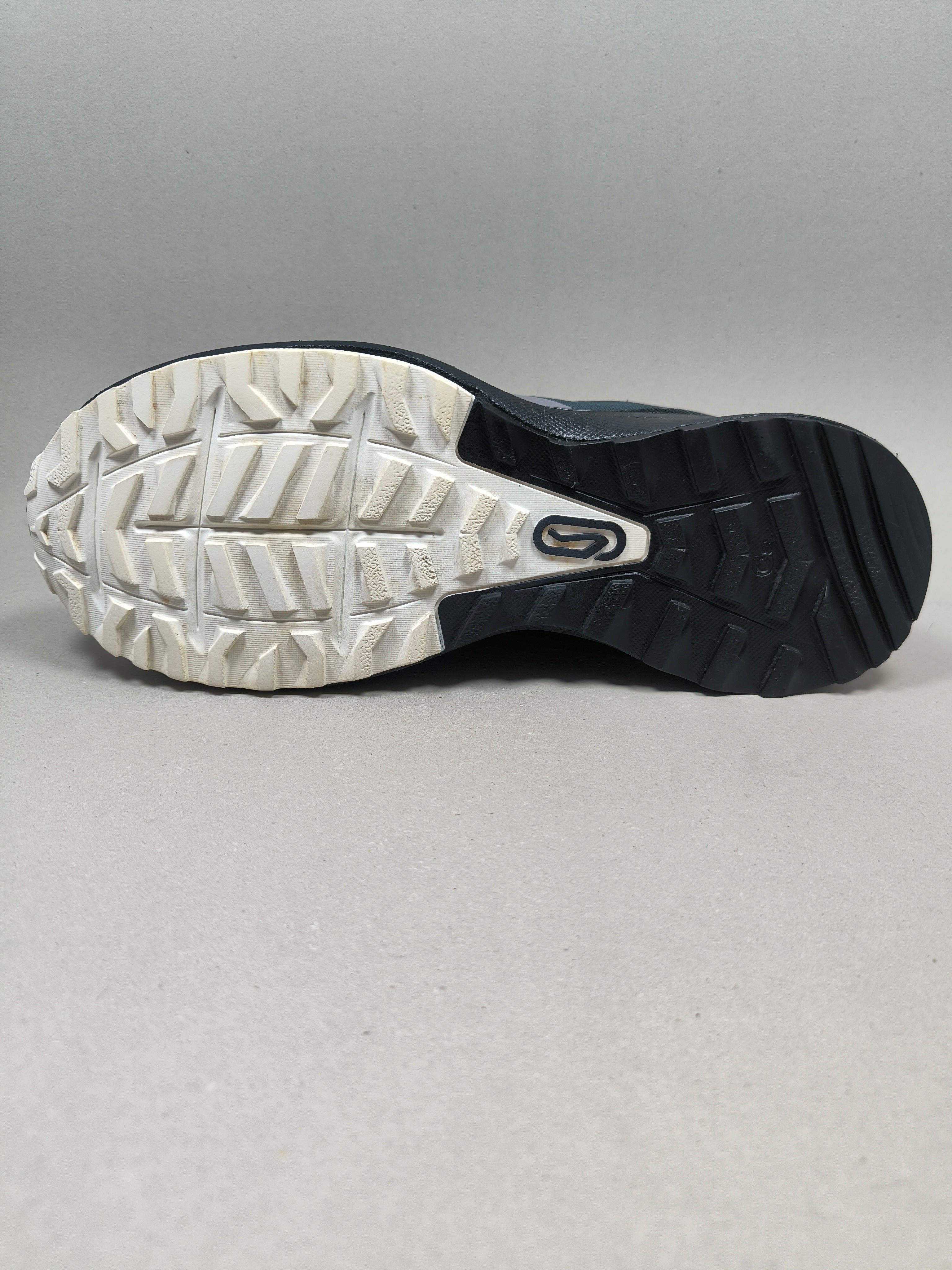 Kalenji Run Active Grip . Size : EUR  42 | Premium