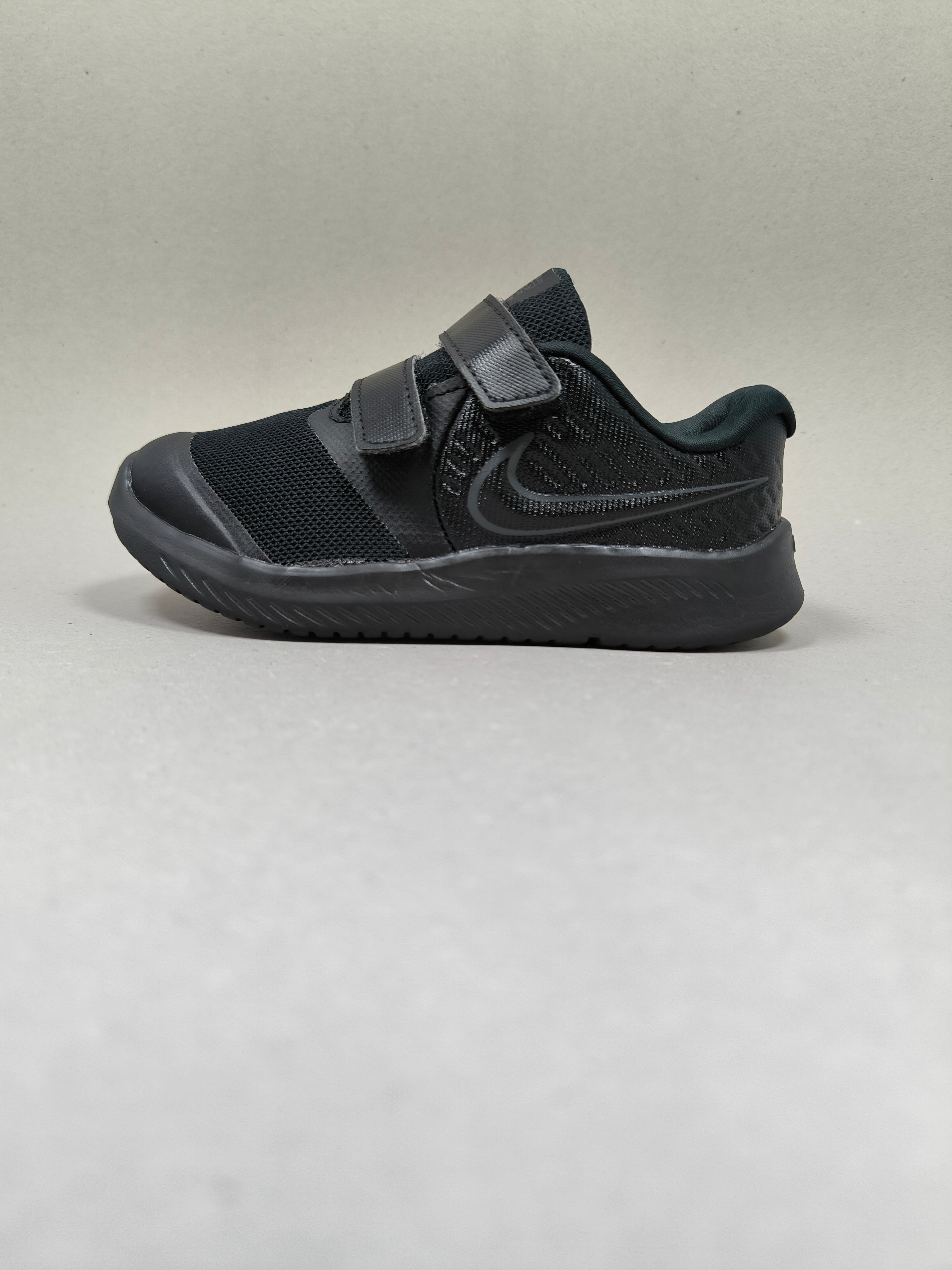 Nike Star Runner 2 . Size : EUR  27 | Excellent+
