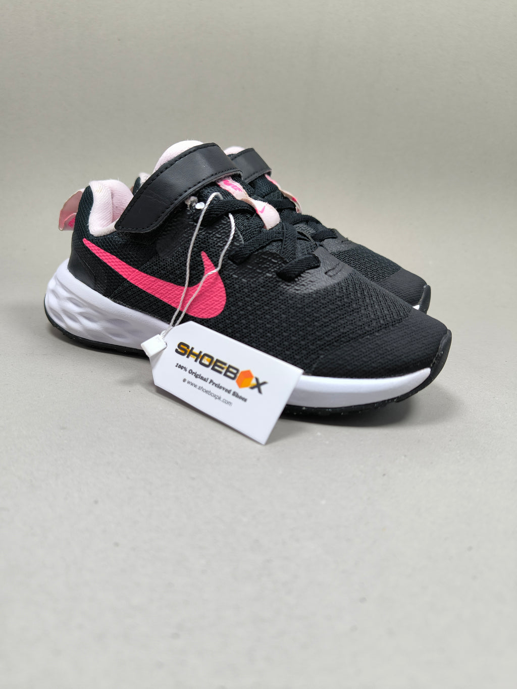 Nike Revolution 6 . Size : EUR  29 | Premium