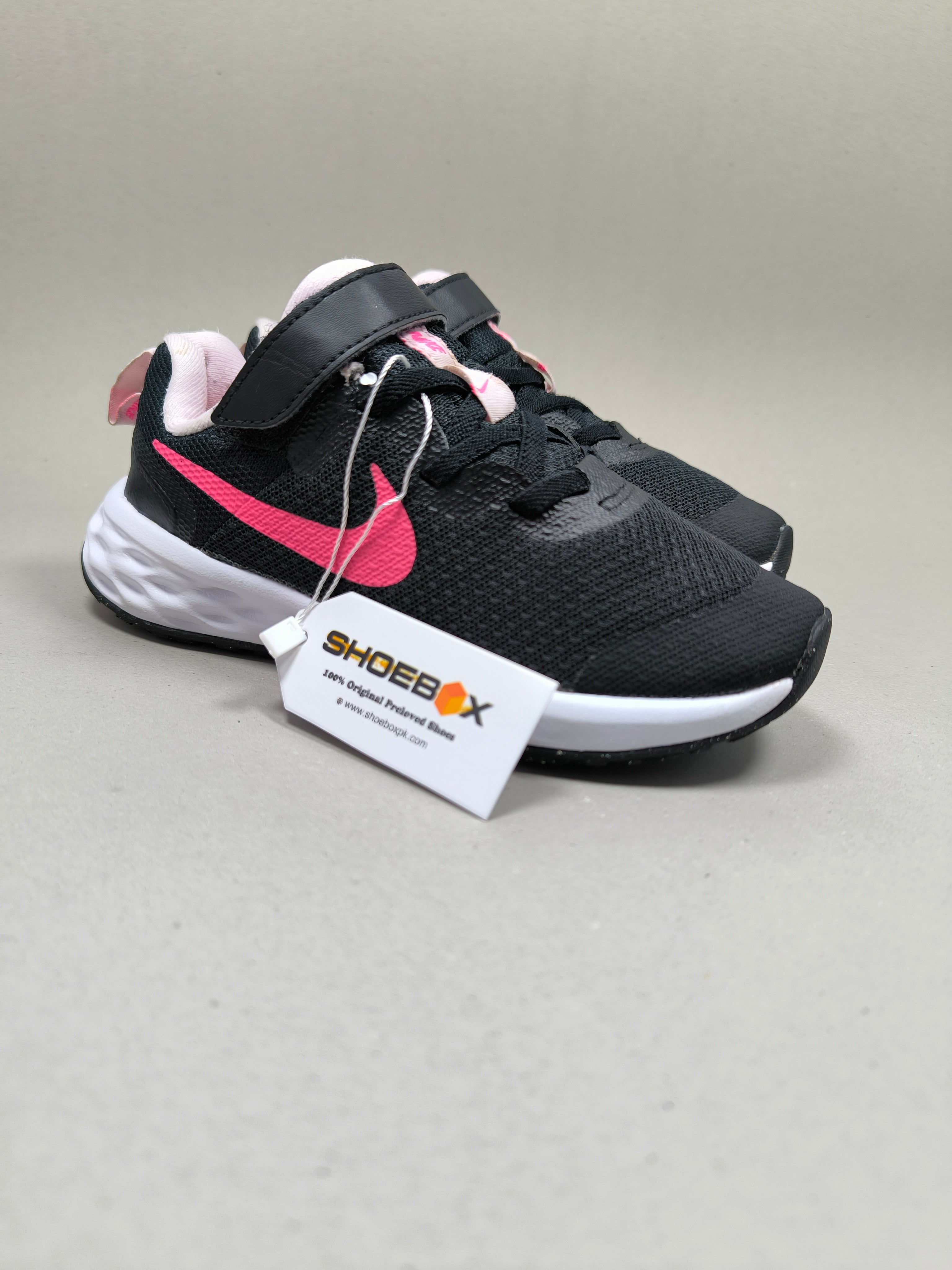 Nike Revolution 6 . Size : EUR  29 | Premium