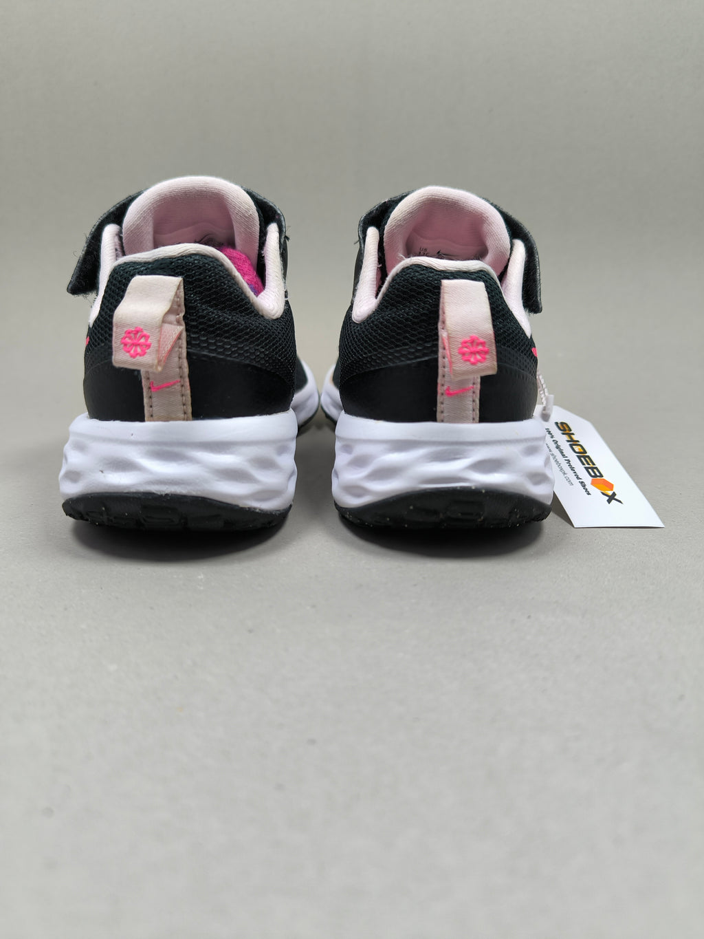 Nike Revolution 6 . Size : EUR  29 | Premium