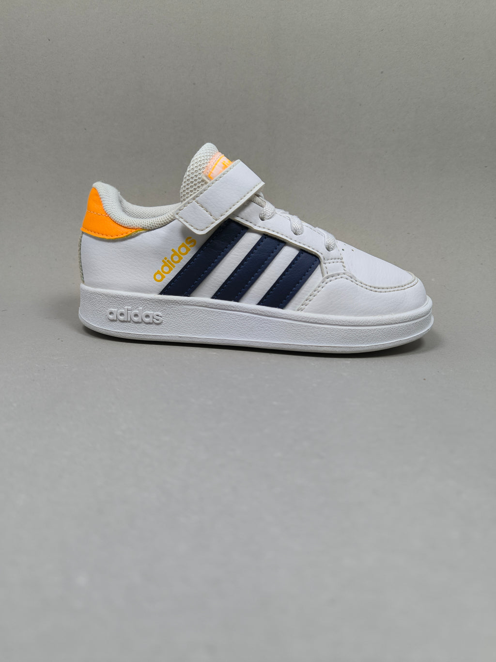 Adidas Breaknet . Size : EUR  29 | Premium