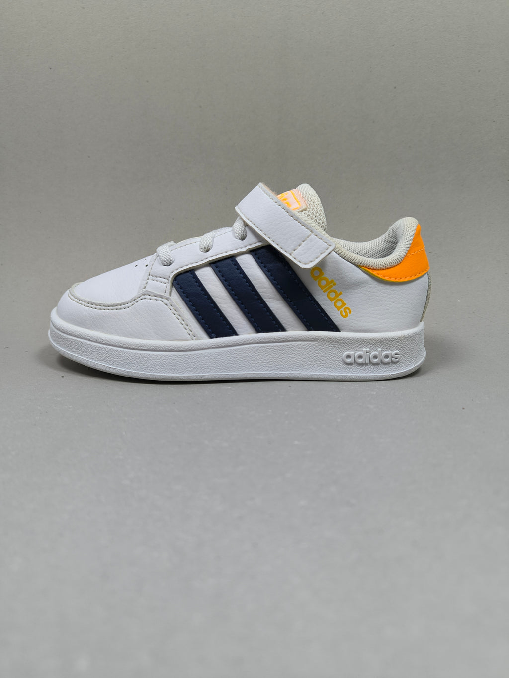 Adidas Breaknet . Size : EUR  29 | Premium