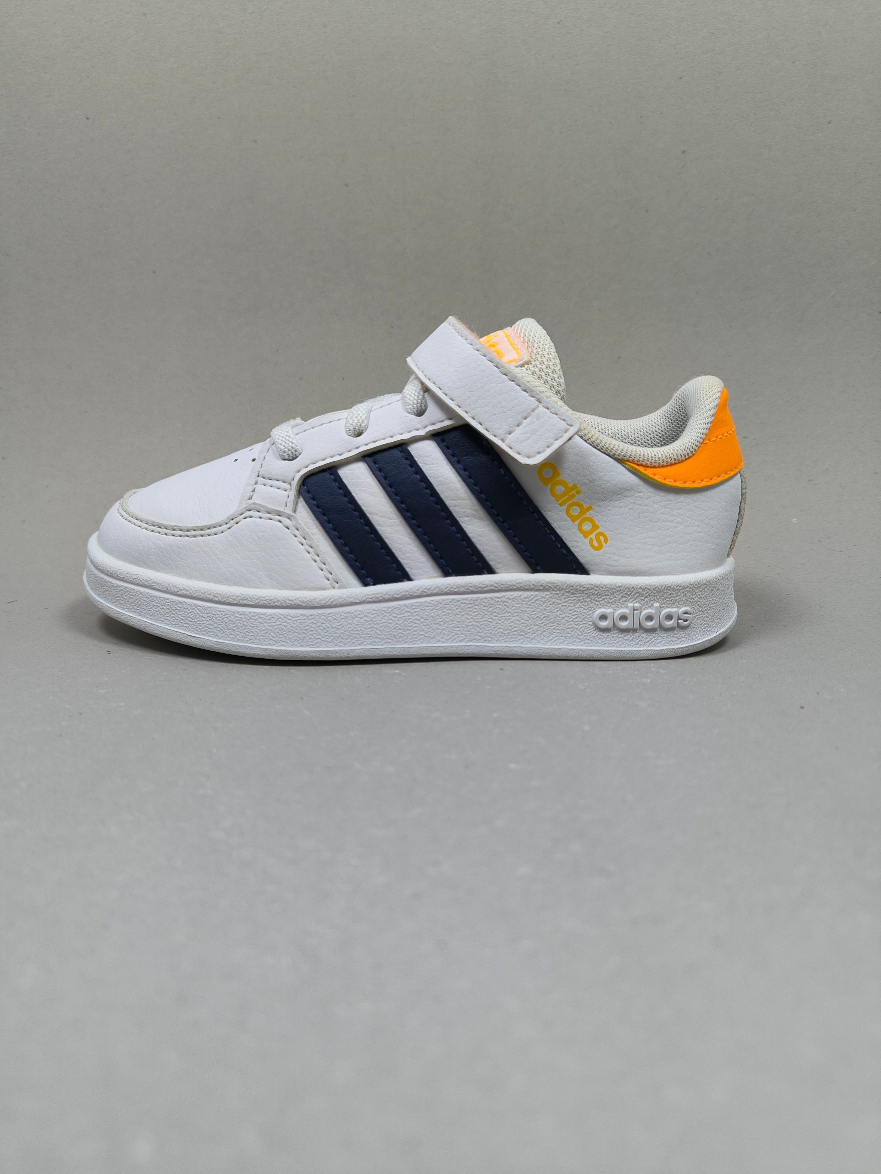 Adidas Breaknet . Size : EUR  29 | Premium