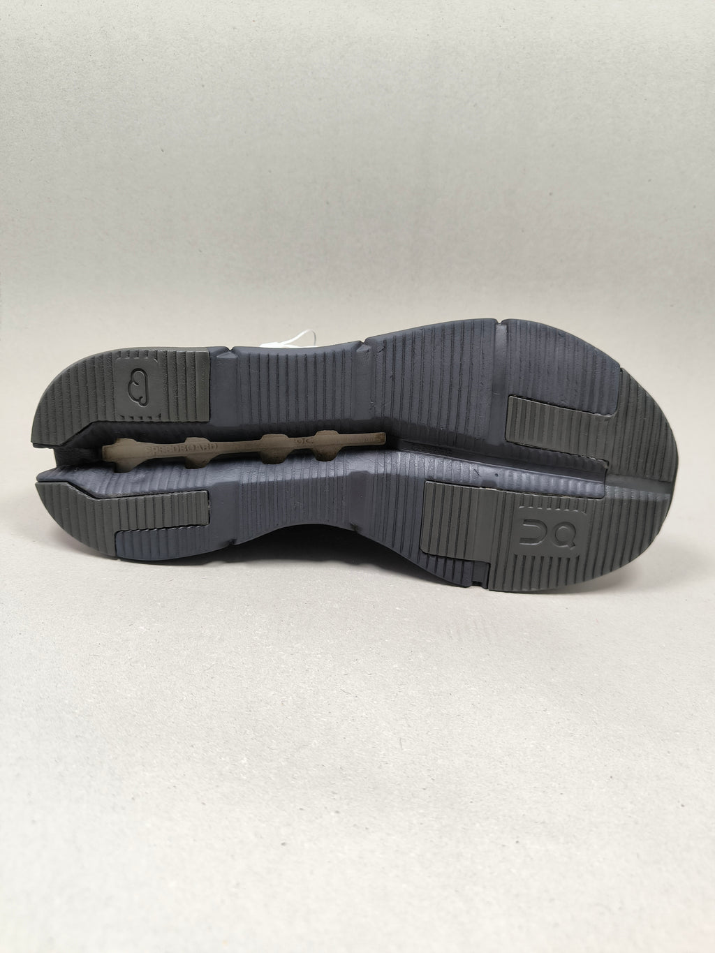 On cloud Nova Void . Size : EUR  41 | Premium