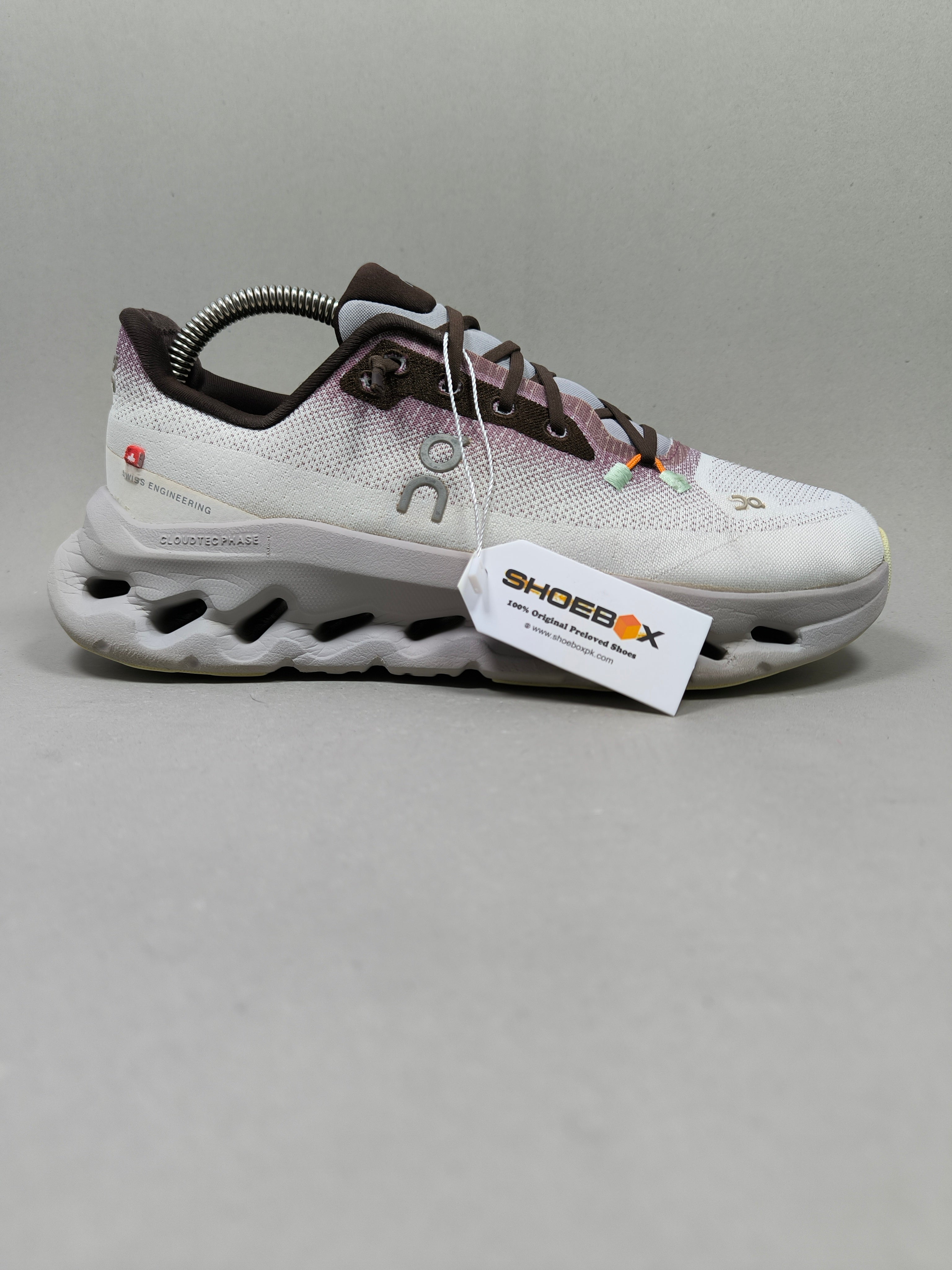 On cloud Cloud Tilt . Size : EUR  40| Excellent+