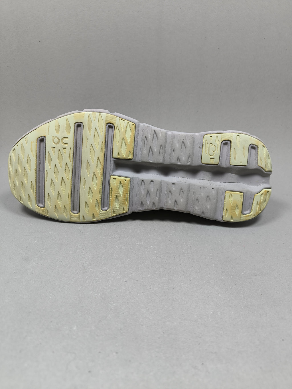 On cloud Cloud Tilt . Size : EUR  40| Excellent+