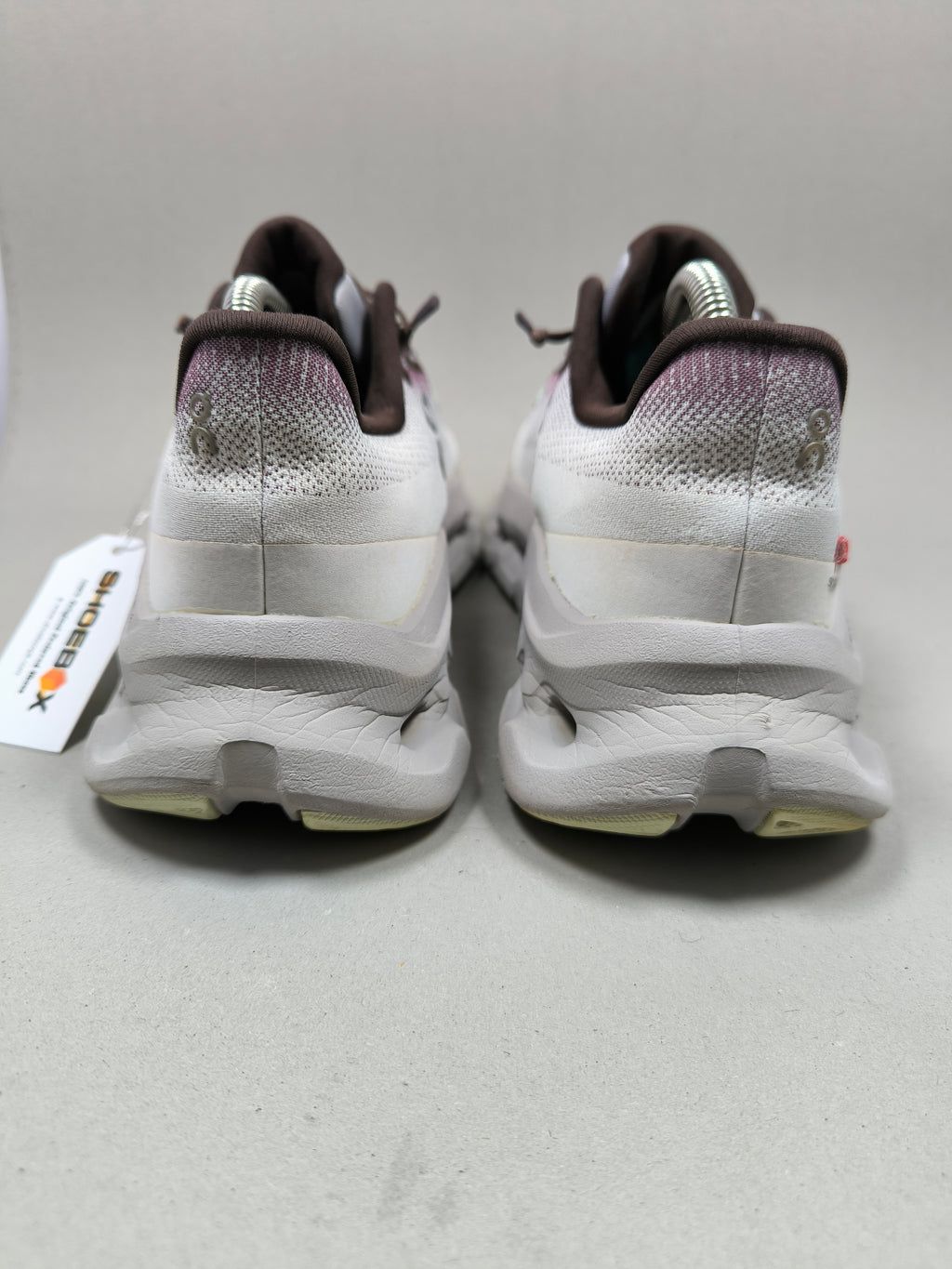 On cloud Cloud Tilt . Size : EUR  40| Excellent+