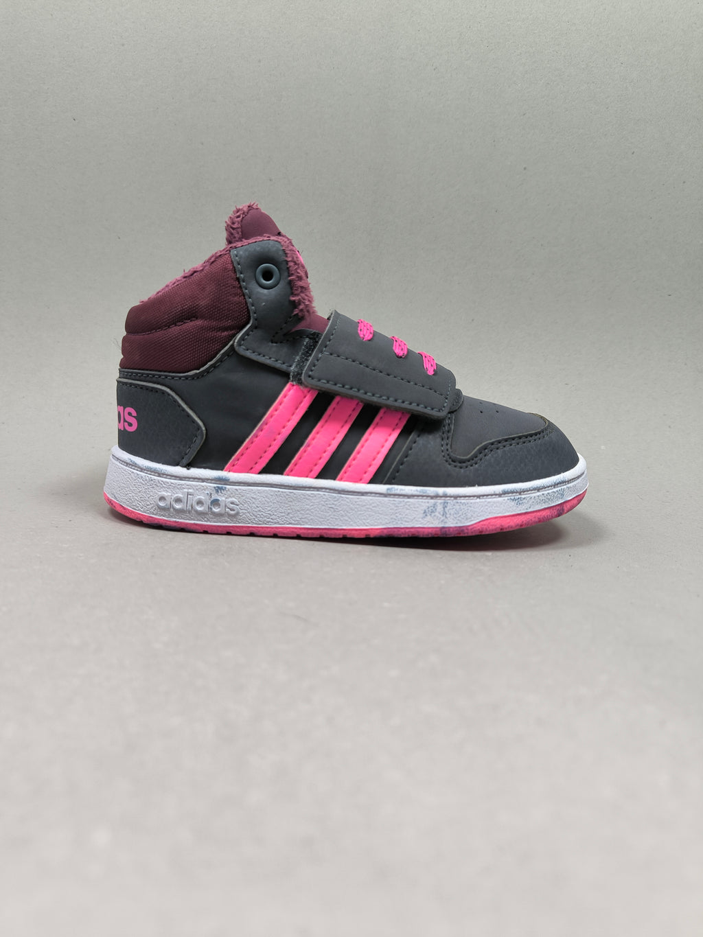 Adidas Hoops . Size : EUR  27 | Excellent