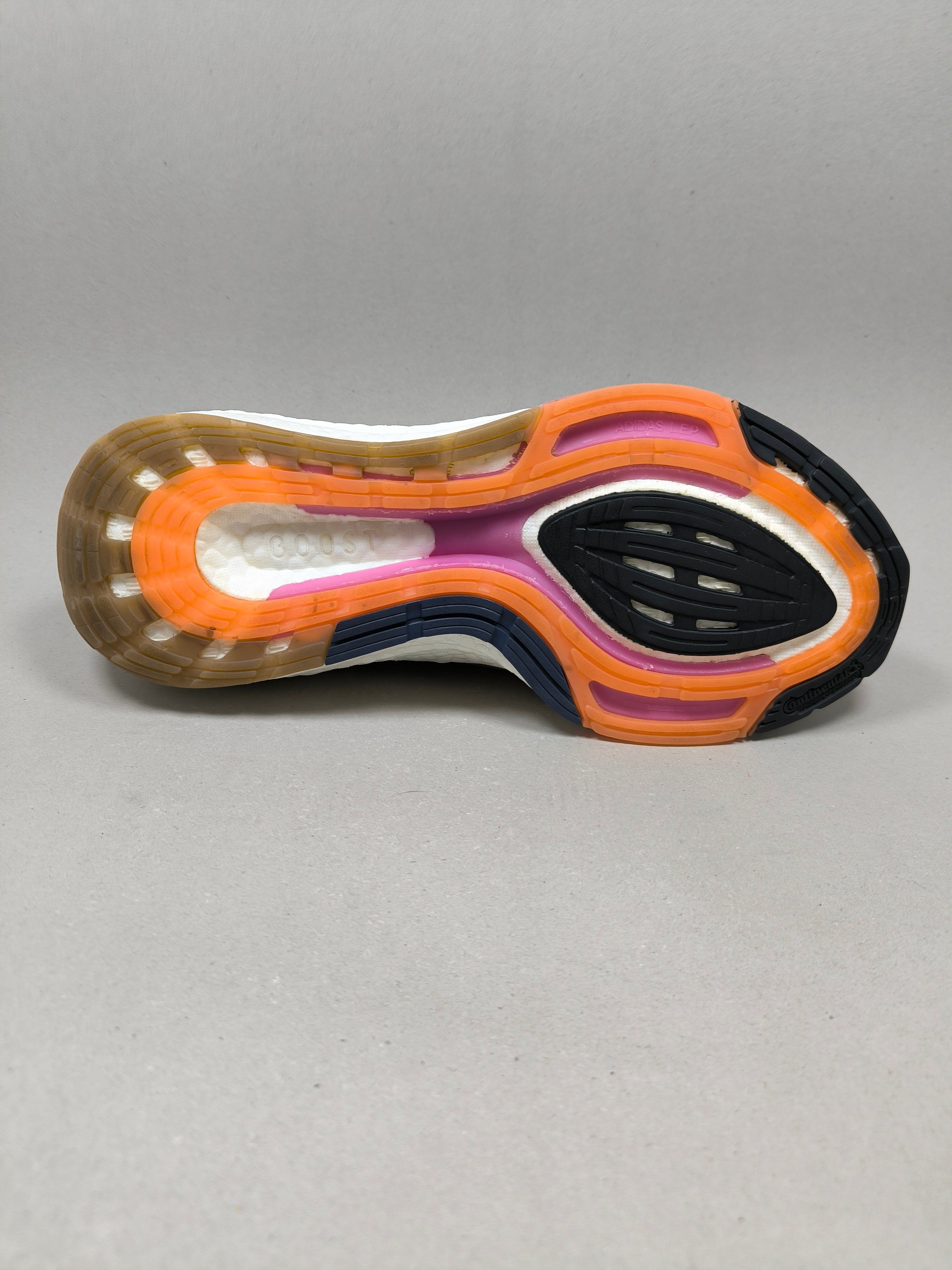 Adidas Ultra Boost 22. Size : EUR  42 | Premium