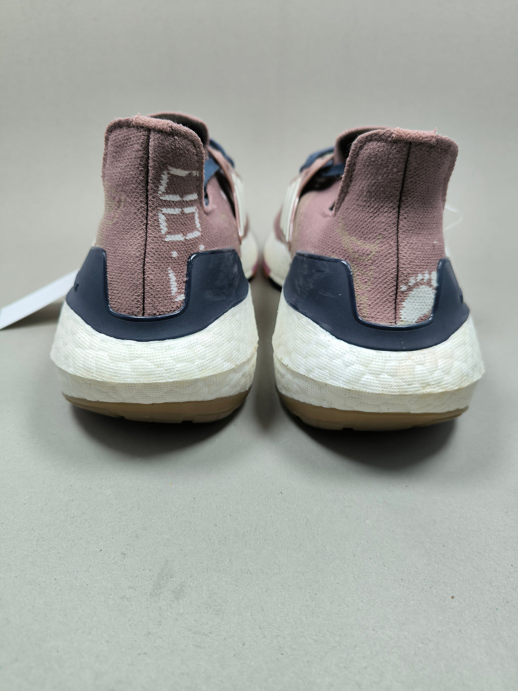 Adidas Ultra Boost 22. Size : EUR  42 | Premium