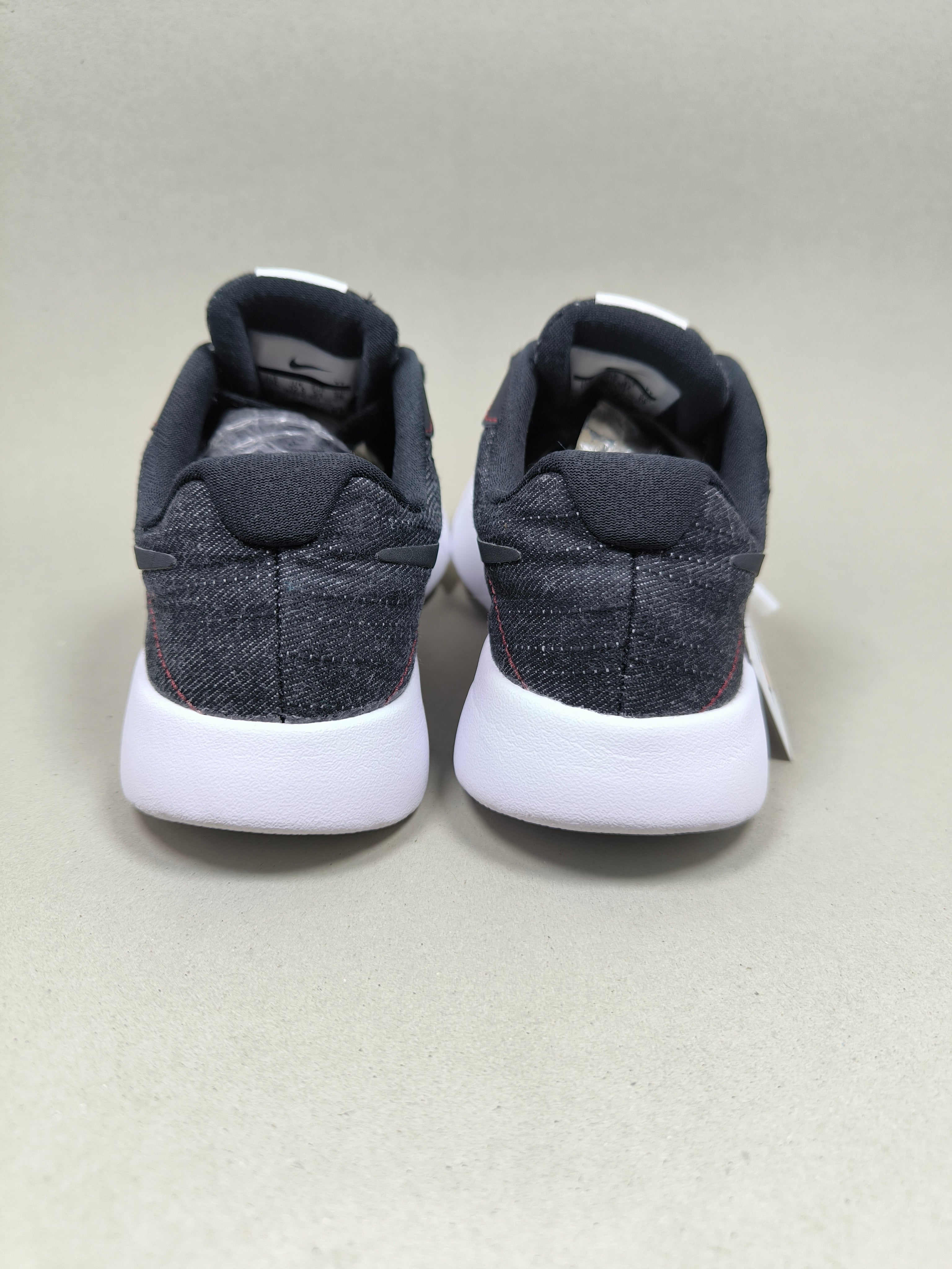 Nike Tanjun . Size : EUR  31 | Premium