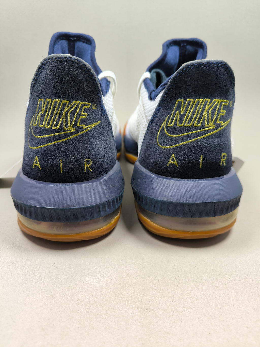 Nike Lebron 16 . Size : EUR  45 | Excellent+