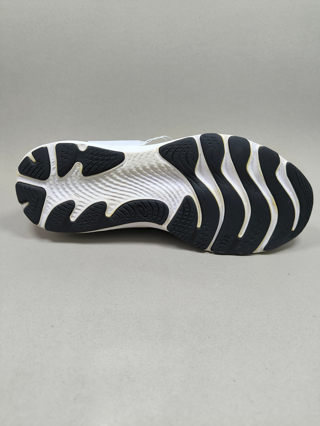 Asics Gel Cumulus 24 . Size : EUR  44 | Excellent+