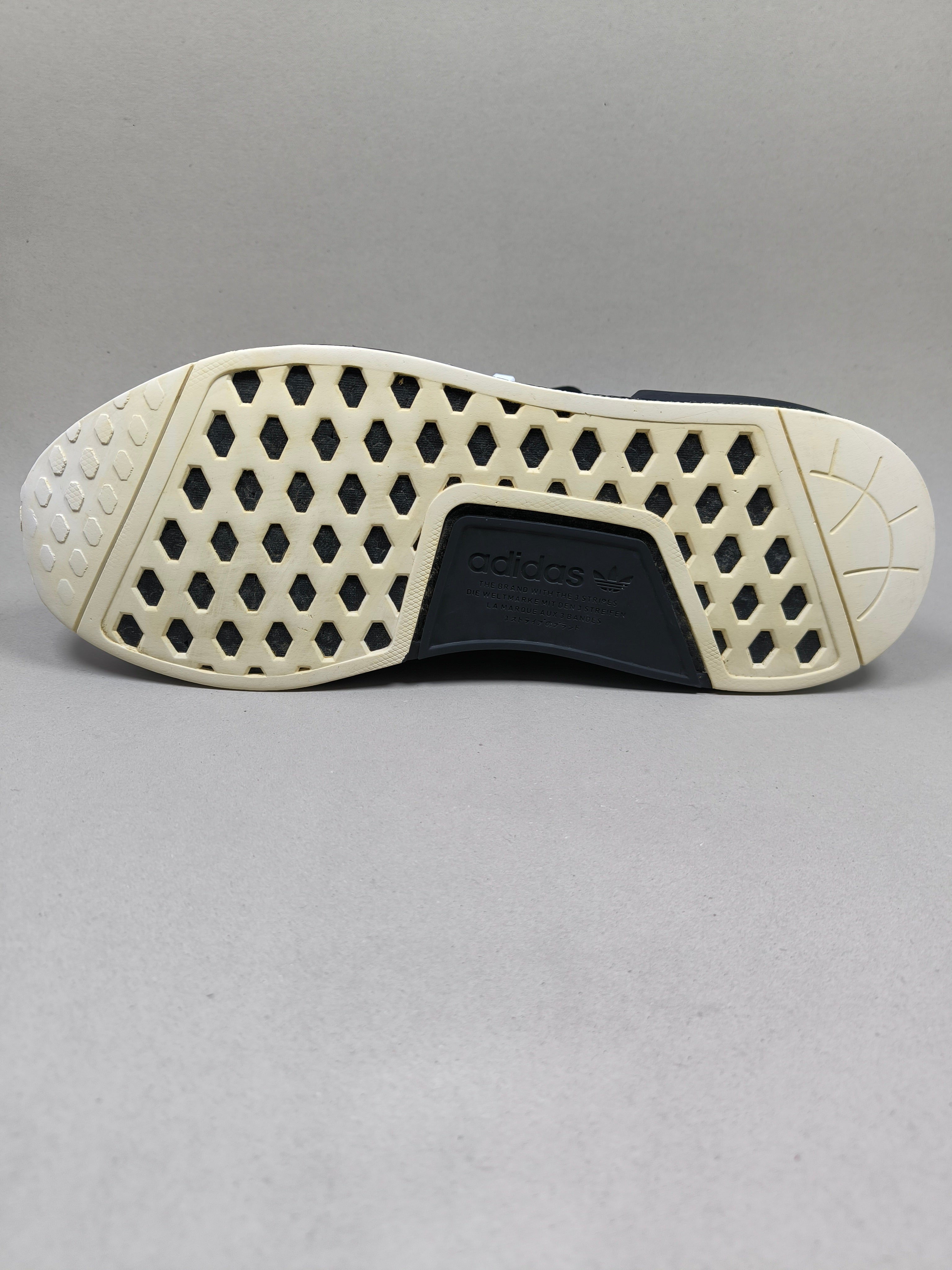 Adidas NMD R1 V2 . Size : EUR  45 | Excellent+