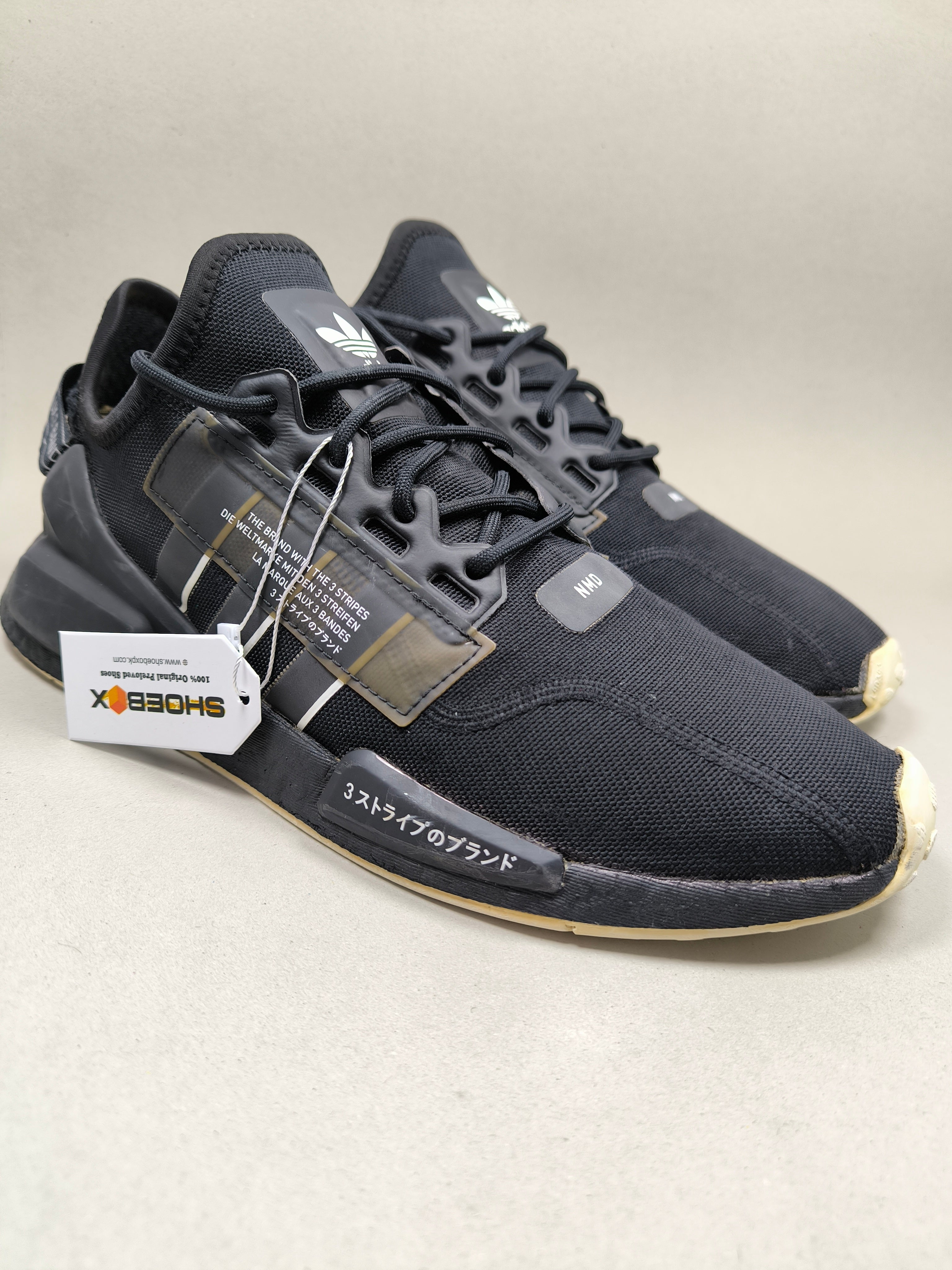 Adidas NMD R1 V2 . Size : EUR  45 | Excellent+