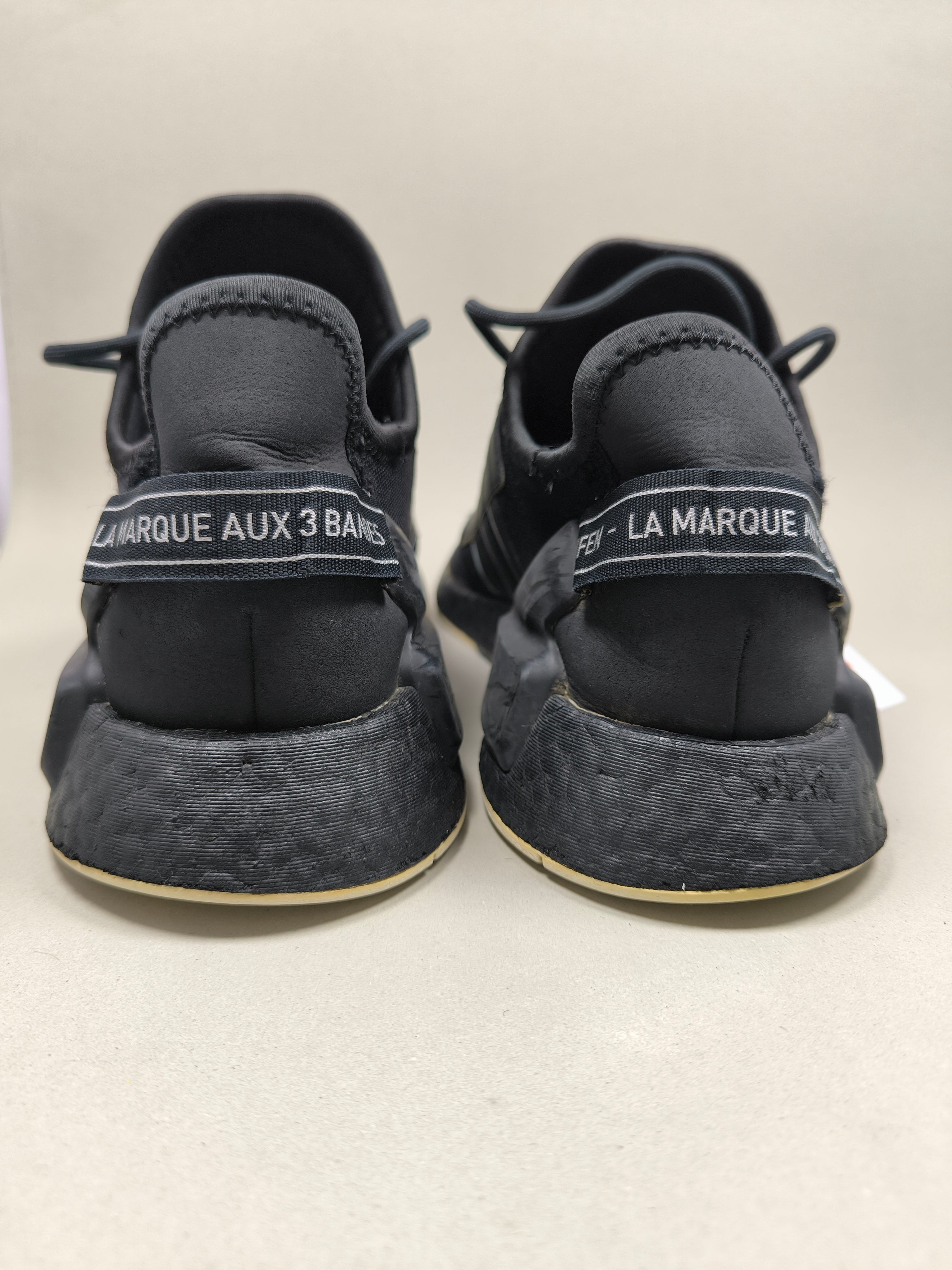 Adidas NMD R1 V2 . Size : EUR  45 | Excellent+