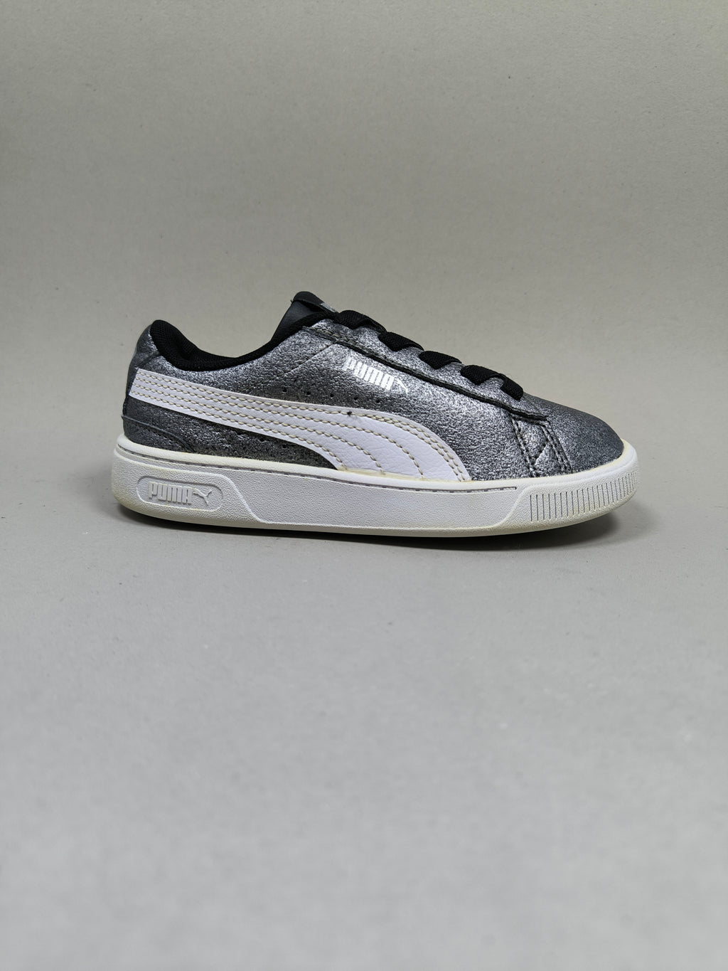 Puma Vikky V2 . Size : EUR  30 | Excellent