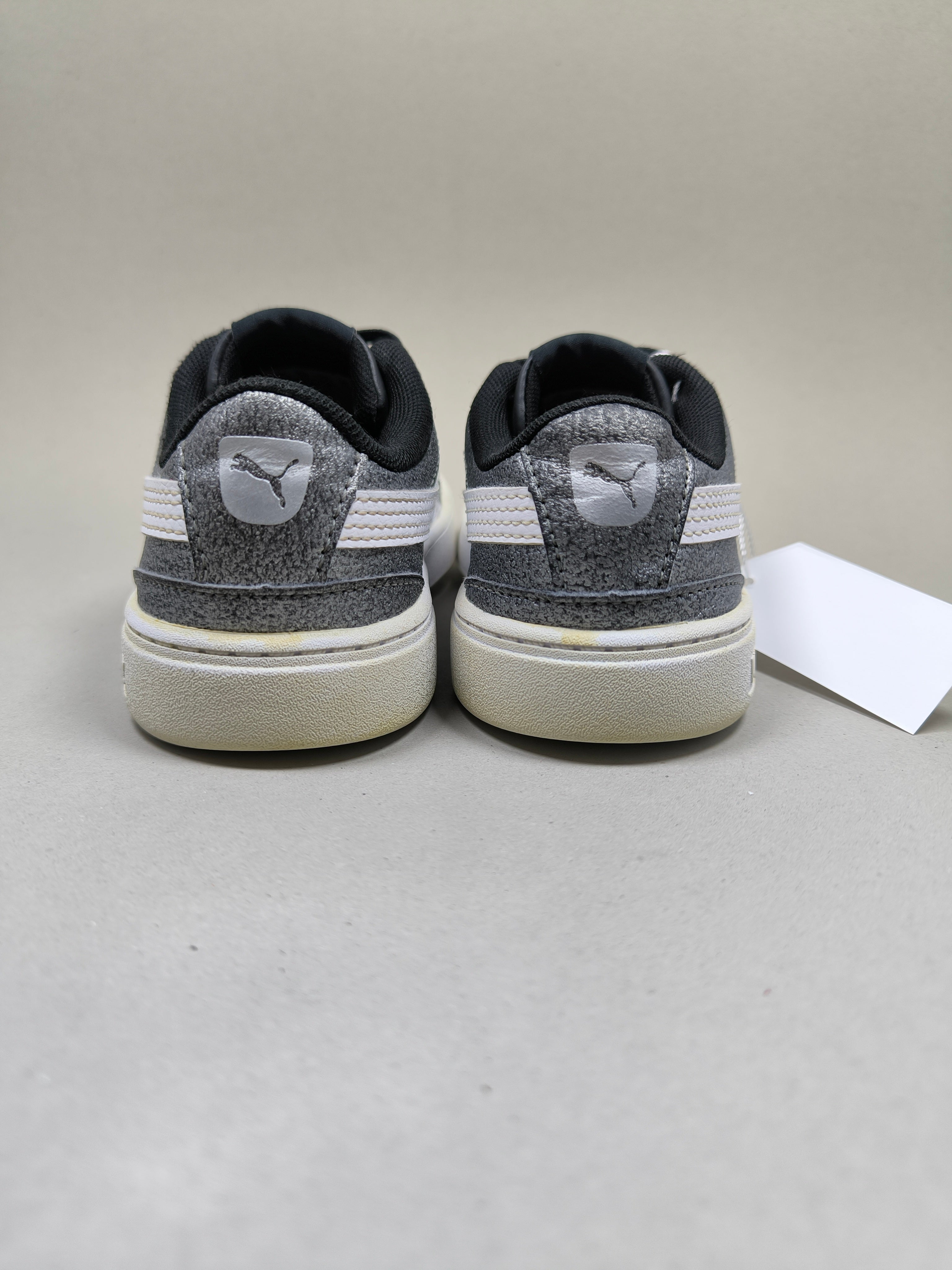 Puma Vikky V2 . Size : EUR  30 | Excellent