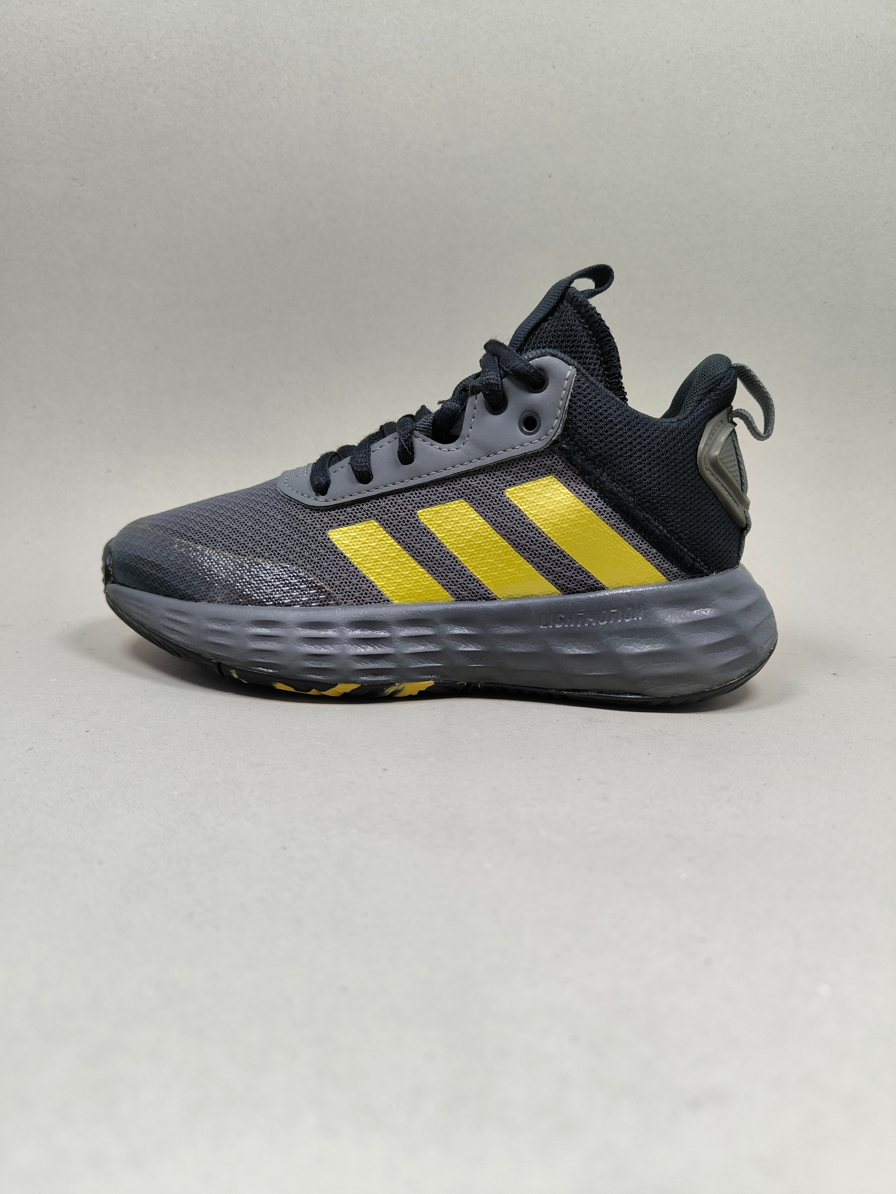 Adidas Own The Game . Size : EUR  31 | Excellent+