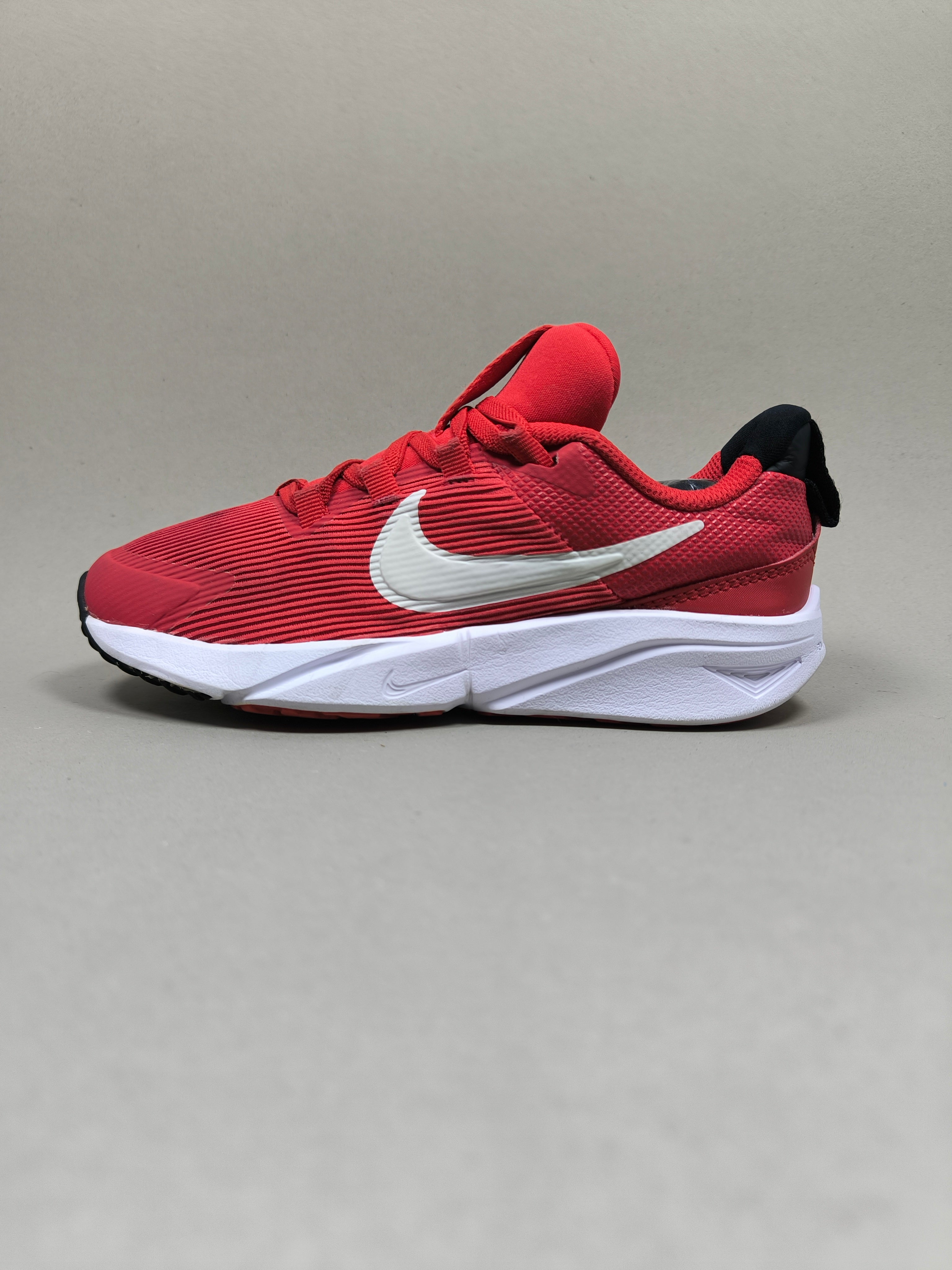 Nike Star Runner 4 . Size : EUR  33 | Excellent+
