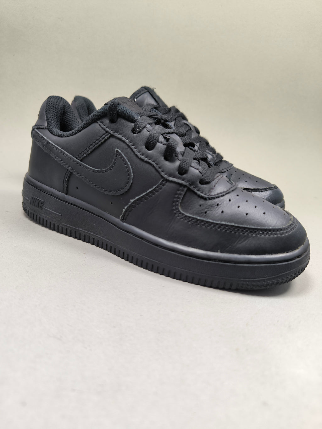 Nike Air Force . Size : EUR  32 | Excellent+