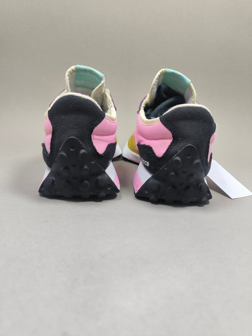 New Balance 327 . Size : EUR  31 | Excellent+