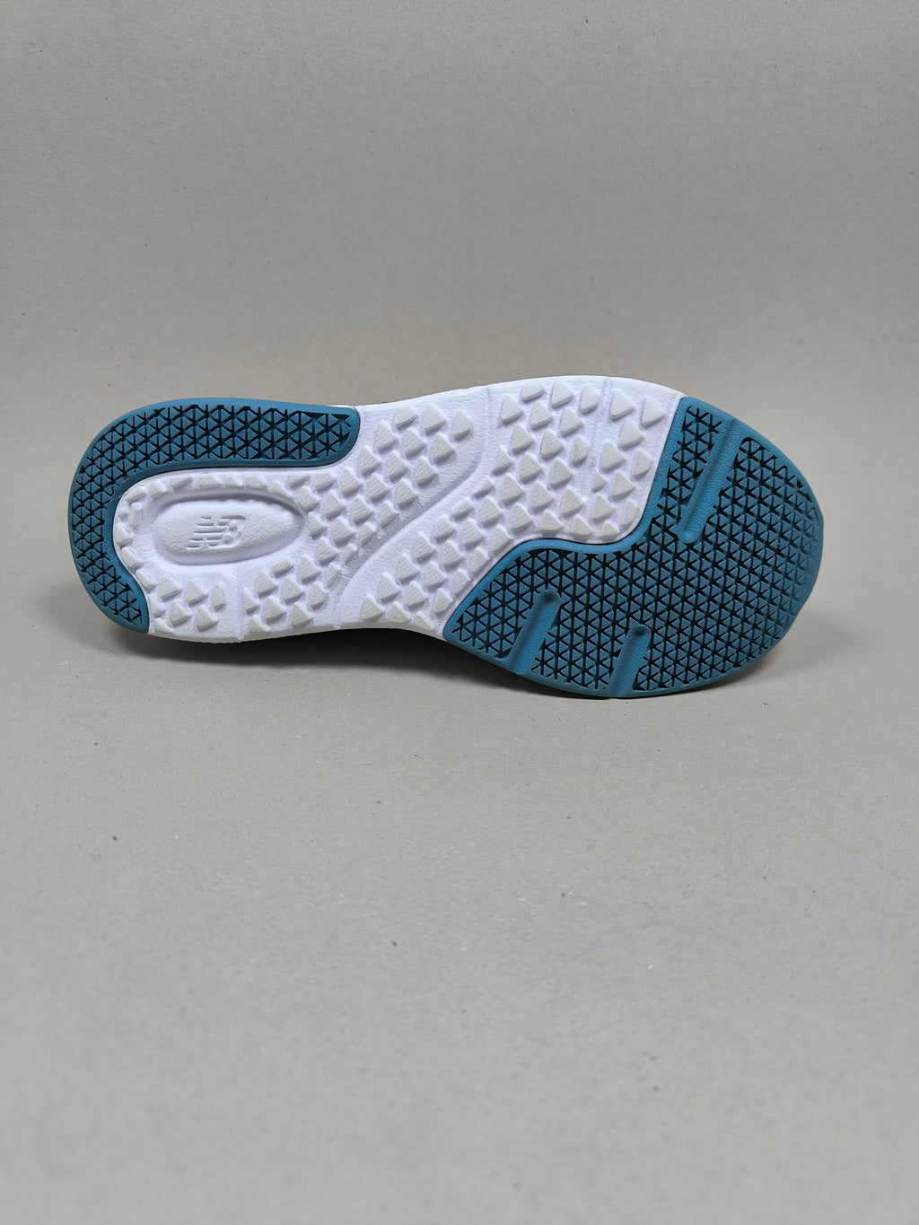 New Balance Dnya Soft 545 . Size : EUR  32 | Premium