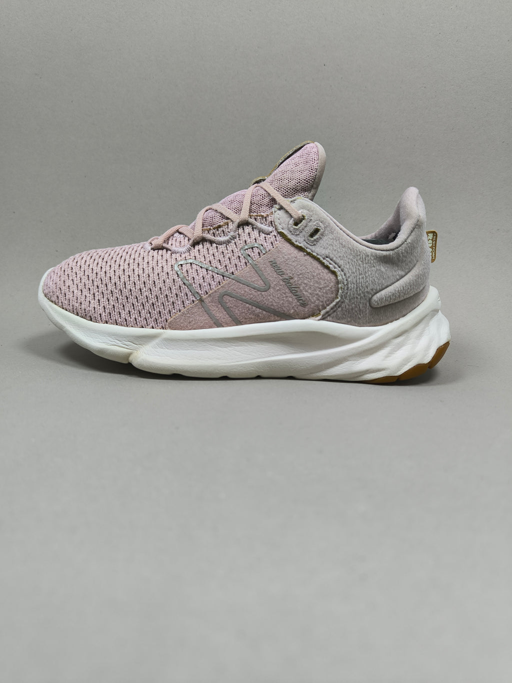 New Balance  Fresh Foam Roav 2 . Size : EUR  32 | Excellent+