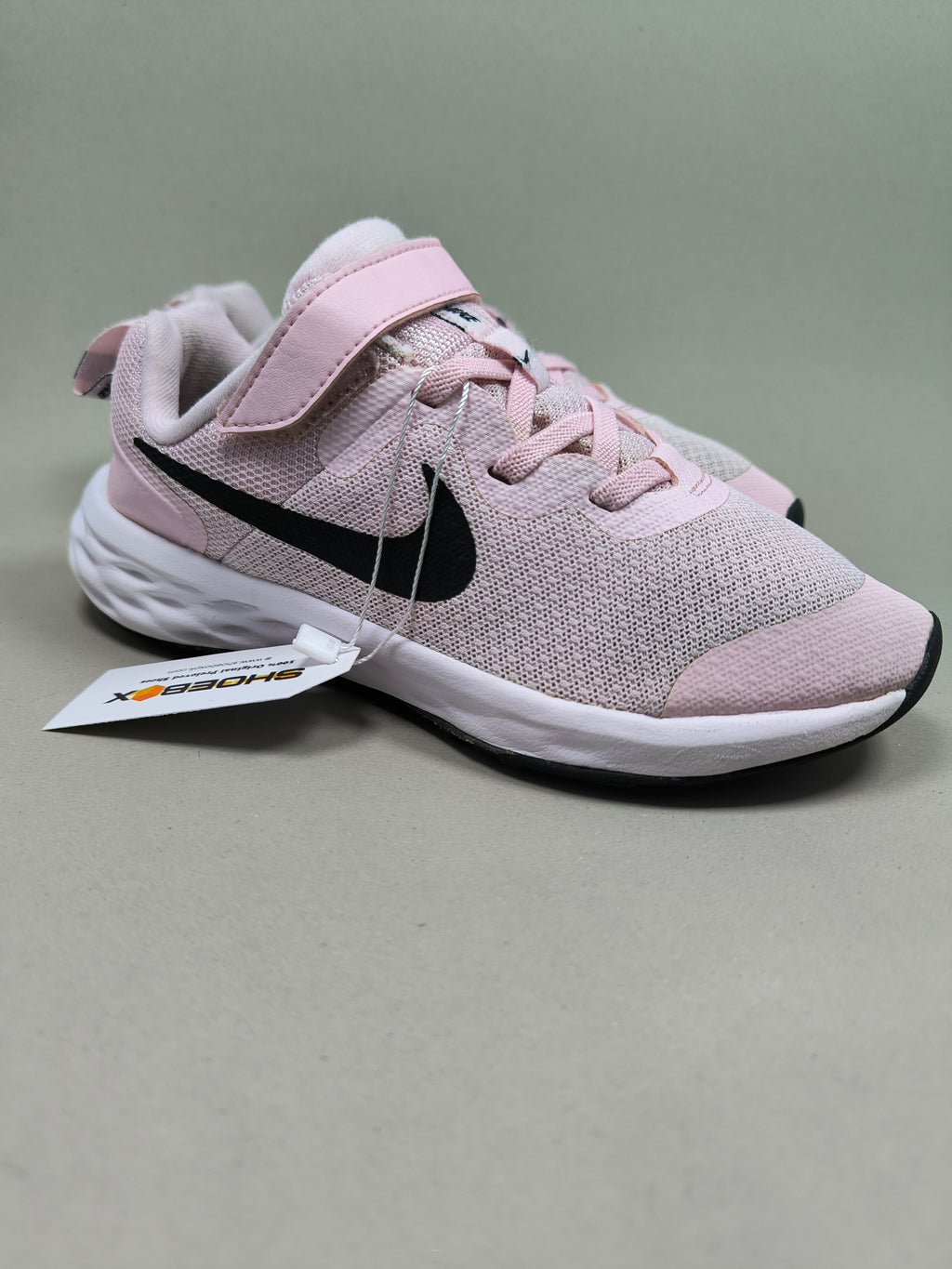 Nike Revolution 6 . Size : EUR  32 | Excellent+