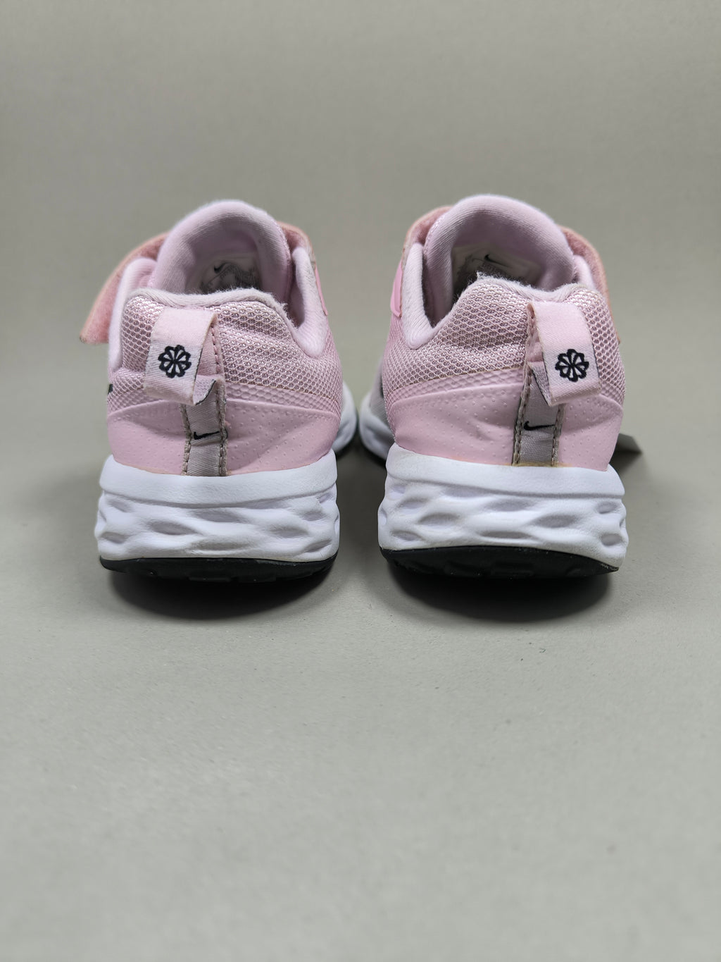 Nike Revolution 6 . Size : EUR  32 | Excellent+