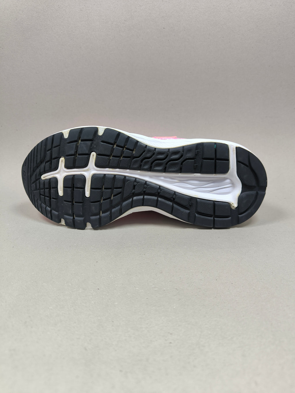 Asics Pre excite 7 . Size : EUR  33 | Excellent+