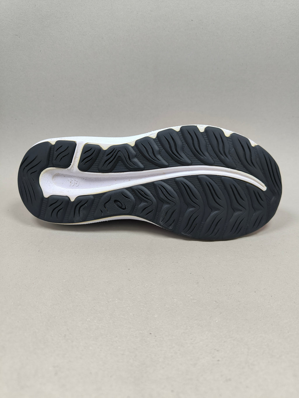 Asics Gel Excite 9 . Size : EUR  35 | Premium