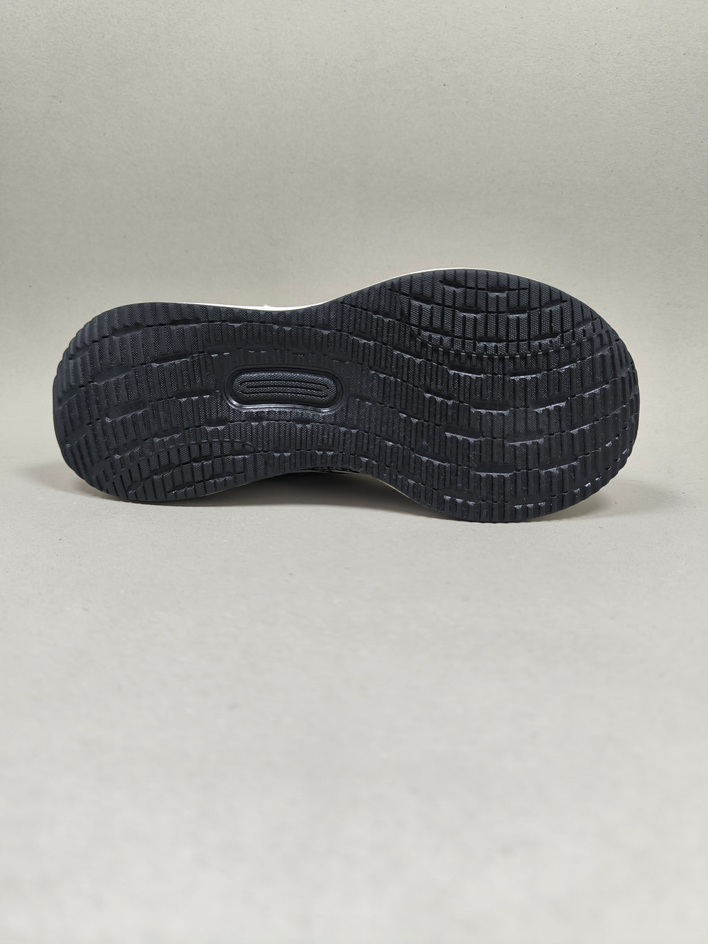 Adidas Run Falcon 5 . Size : EUR  33 | Premium+