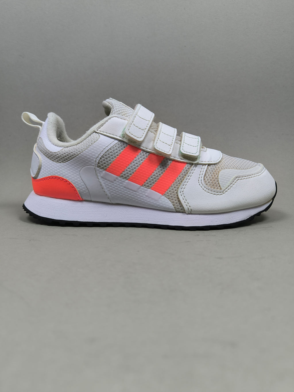 Adidas ZX 700. Size : EUR  34 | Premium