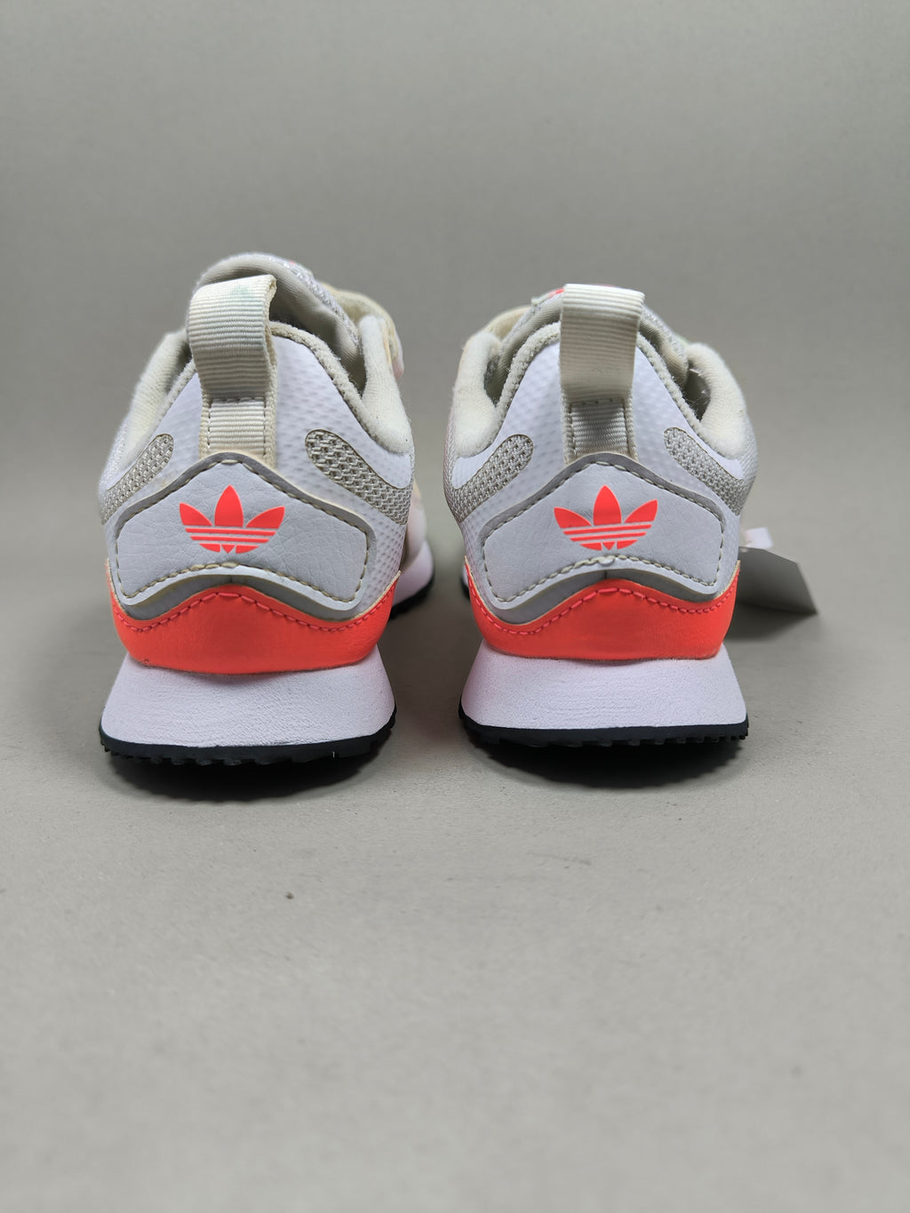 Adidas ZX 700. Size : EUR  34 | Premium