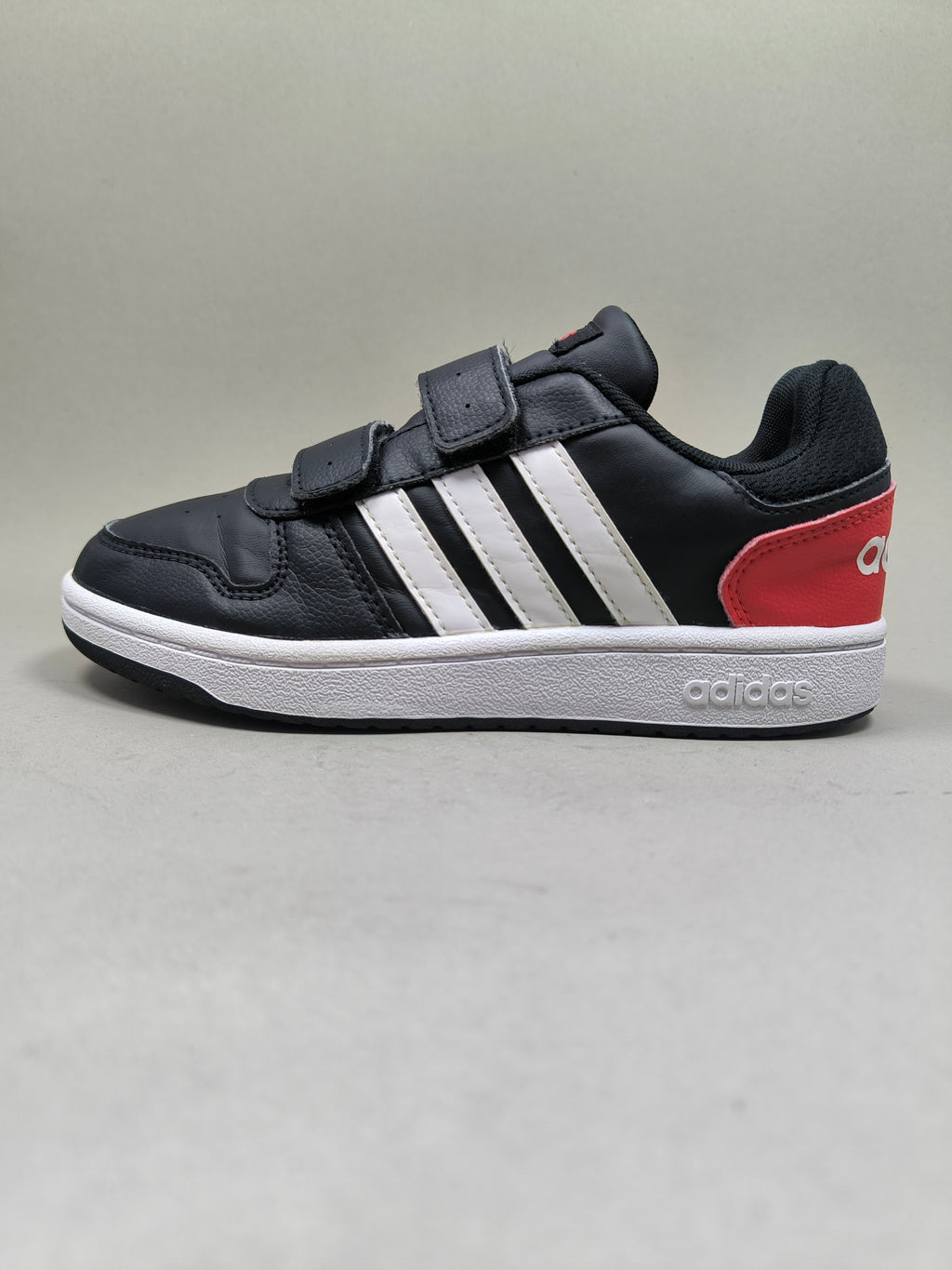 Adidas Hoops . Size : EUR  34 | Excellent+
