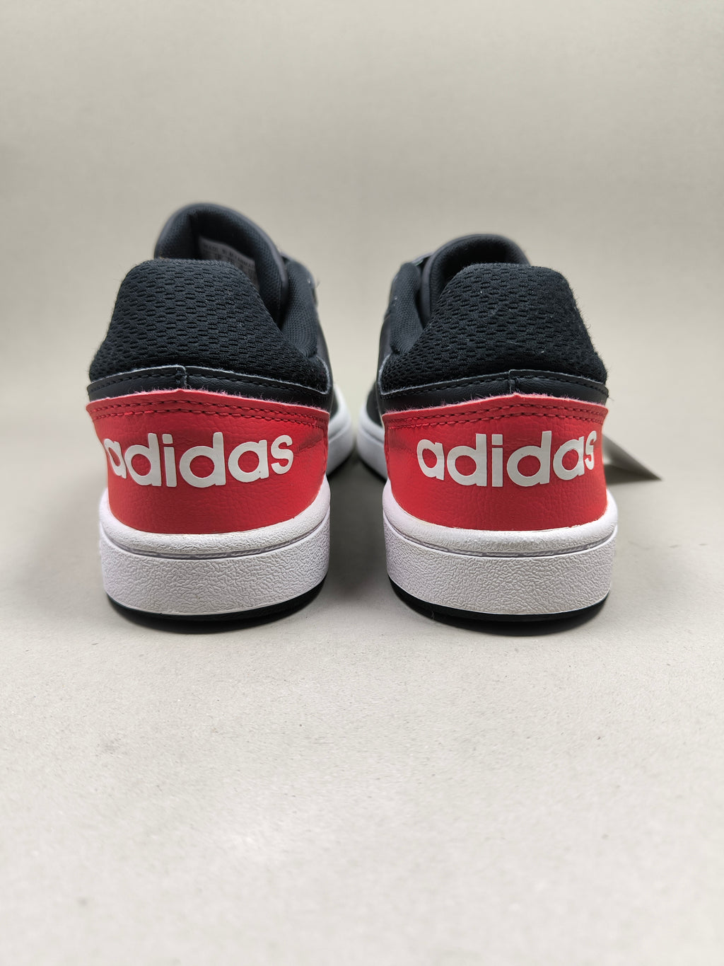 Adidas Hoops . Size : EUR  34 | Excellent+