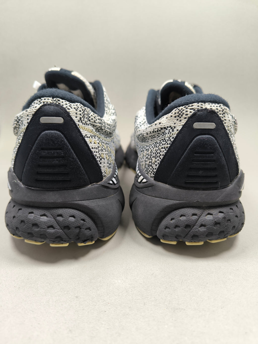 Brooks Adrenaline GTS 21 . Size : EUR  46 | Excellent+