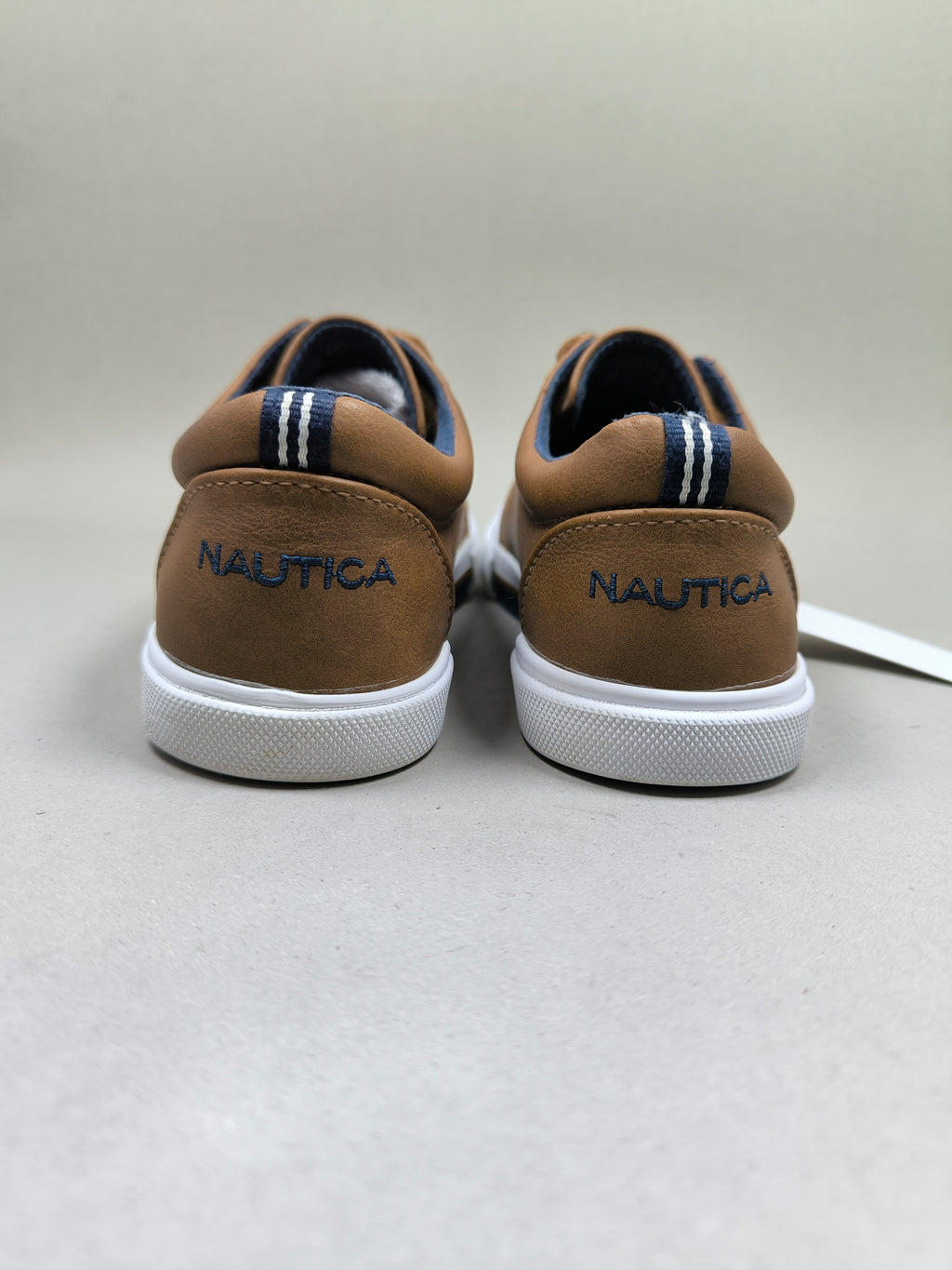 Nautica Berrain . Size : EUR 32 | Premium