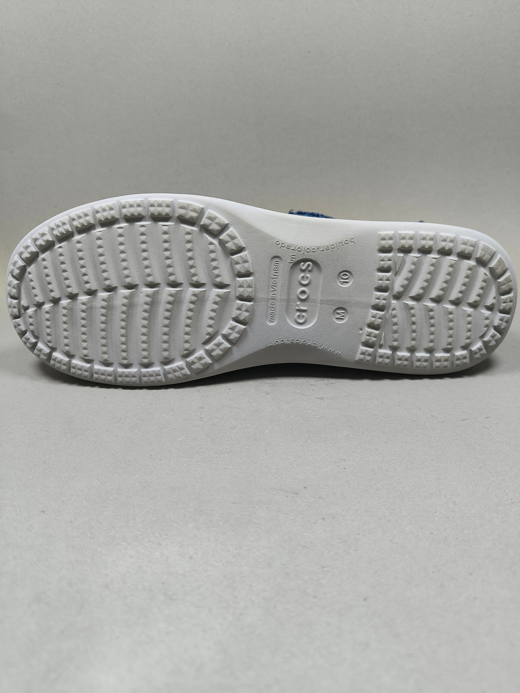 Crocs Santa Cruz . Size : EUR  45 | Premium