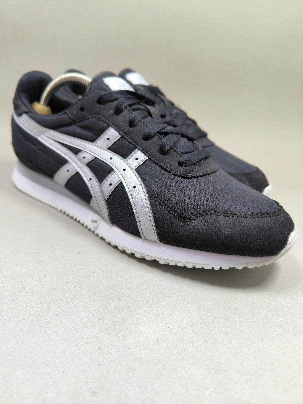 Asics Tiger Runner . Size : EUR  42 | Premium