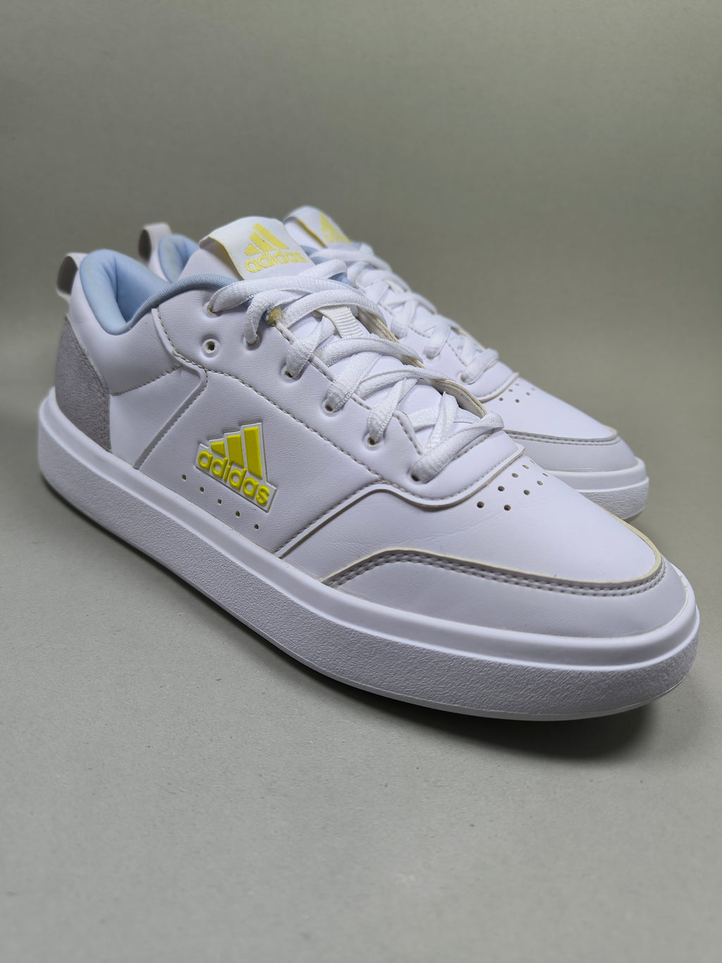 Adidas Park Street . Size : EUR  40.5 | Premium+