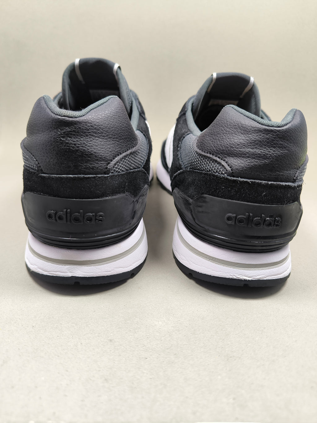 Adidas Run 80s . Size : EUR  45 | Premium