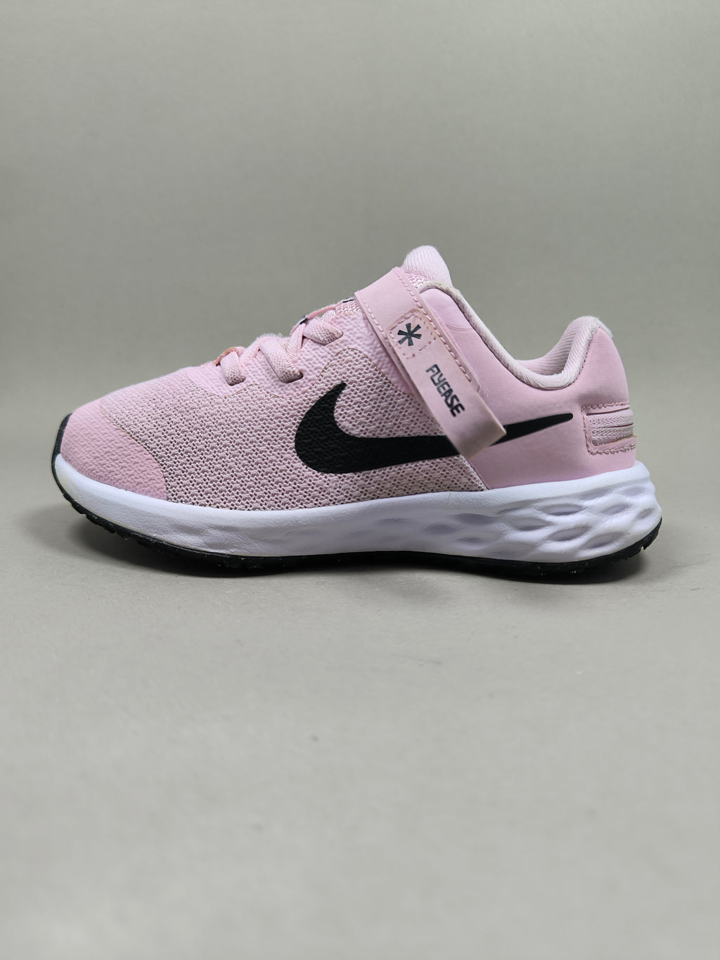 Nike Revolution 6 Fly Ease . Size : EUR  28 | Premium