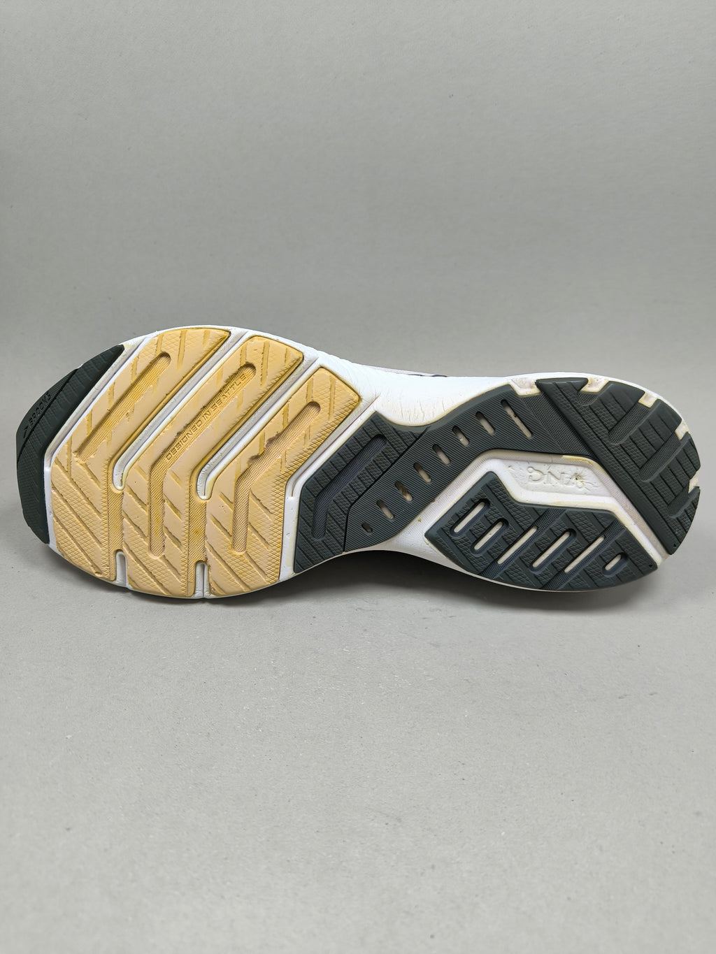 Brooks Launch 8 . Size : EUR  43 | Excellent+