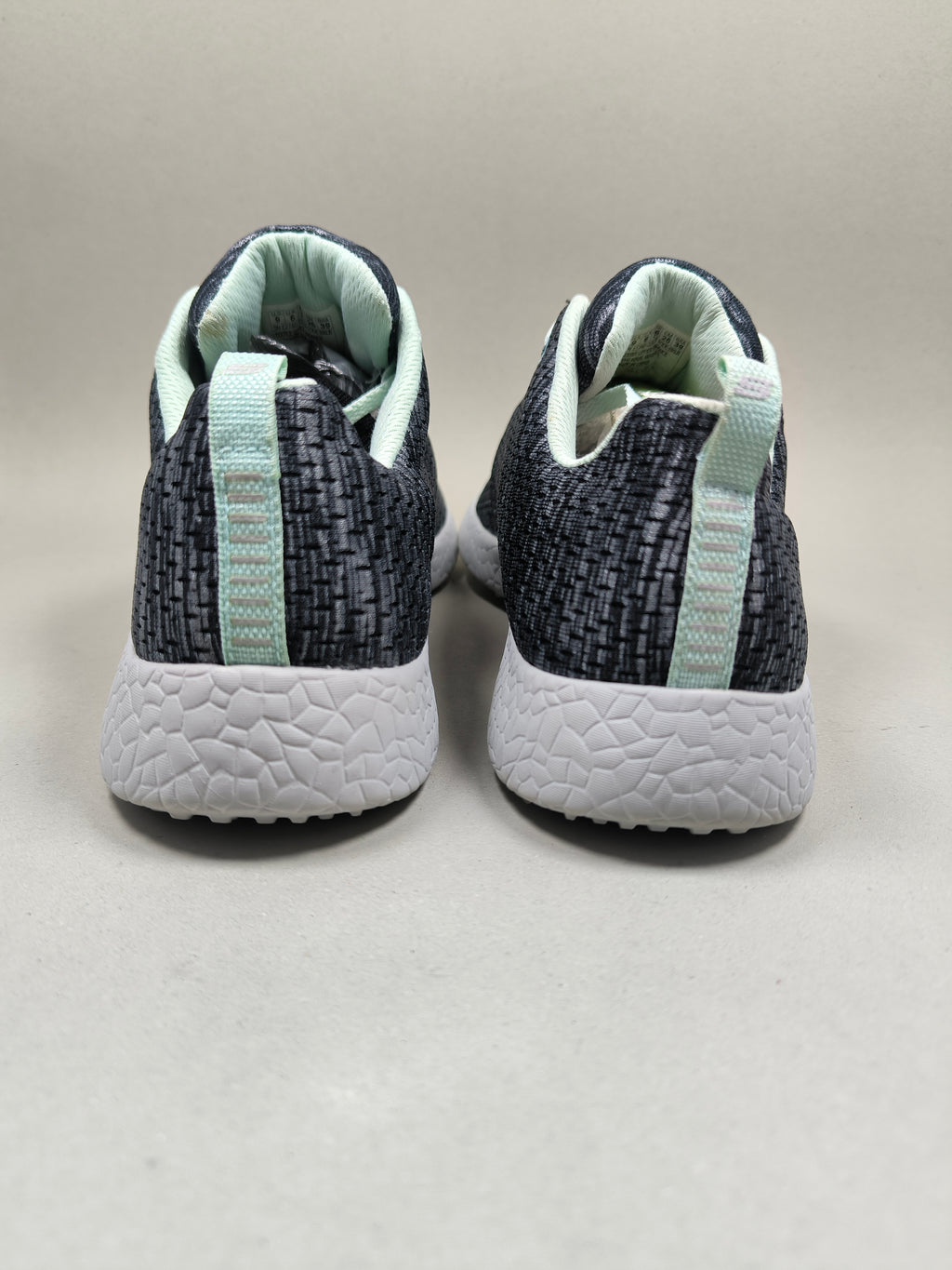 Skechers Burst . Size : EUR  39 | Premium