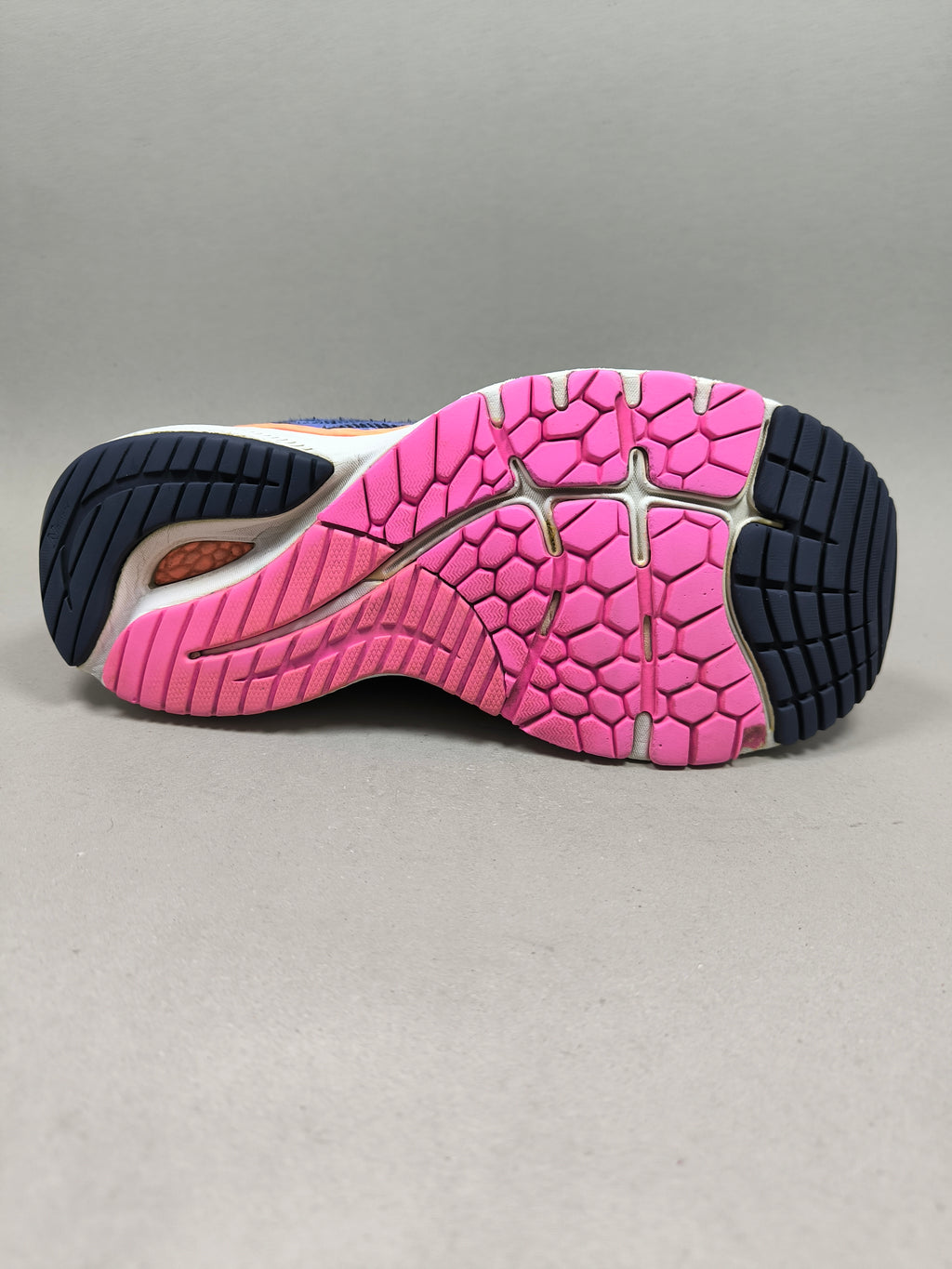 New Balance 860 . Size : EUR  39 | Premium