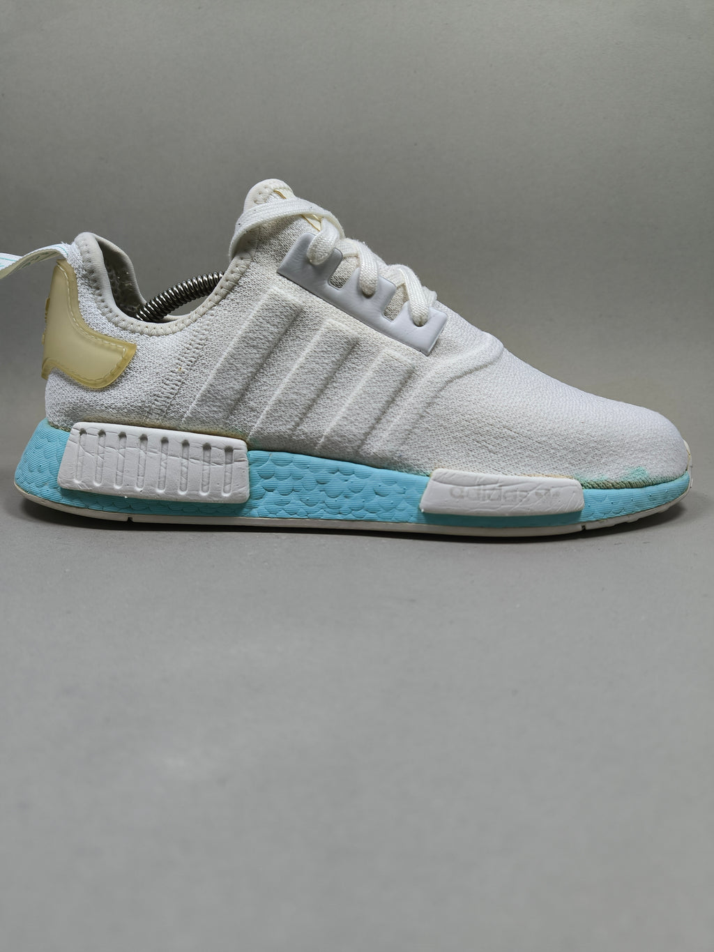 Adidas NMD R1 . Size : EUR  44 | Excellent+
